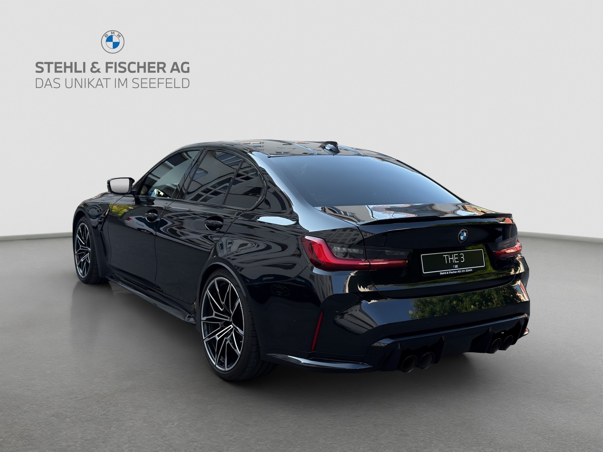 BMW M3 Competition M xDrive-showroom-element-3