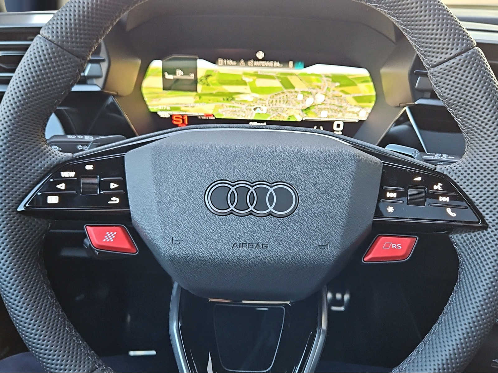 AUDI RS3 Sportback 2.5 TSI quattro S-tronic Mythosschwarz Metallic-image-12
