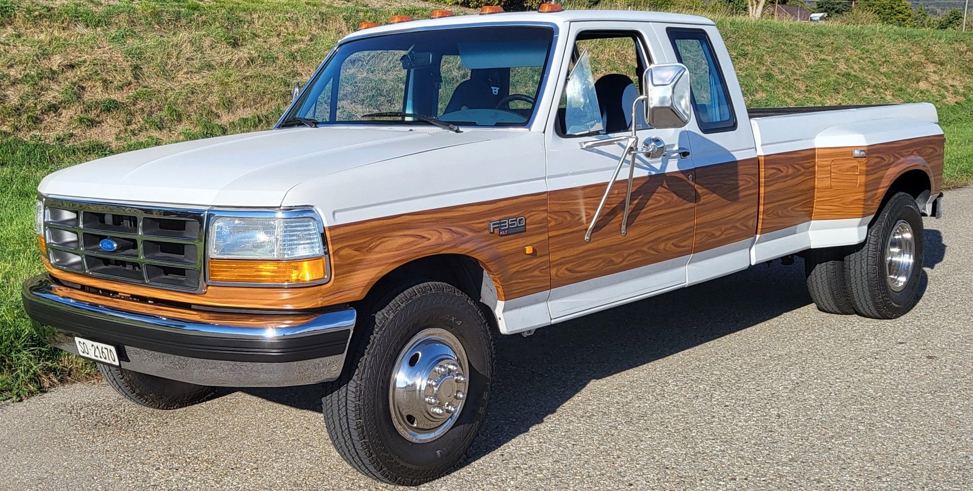 FORD F350-XLT Dually Veteranenfahrzeug 6.10.2026