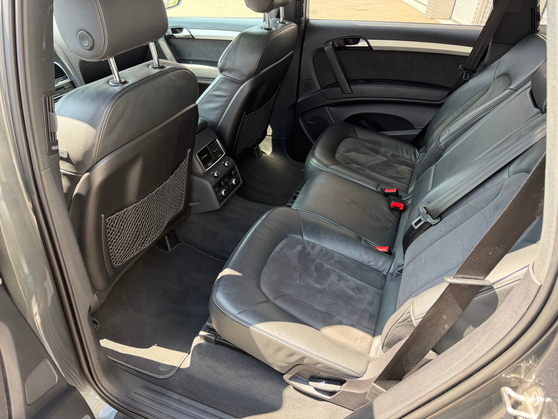 AUDI Q7 3.0 TDI addBlue quattro tiptronic-image-9