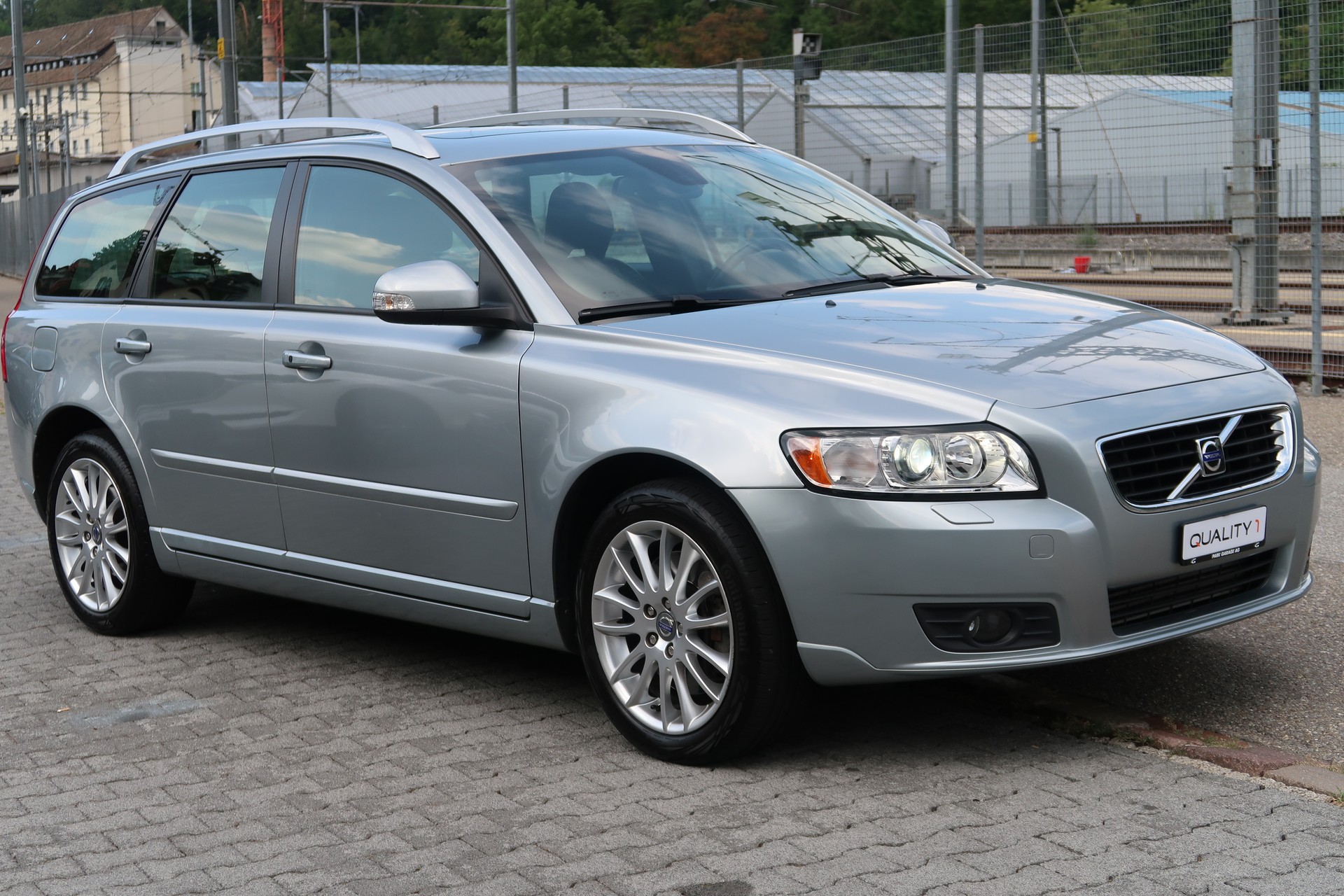 VOLVO V50 T5 AWD Summum Geartronic-showroom-element-2