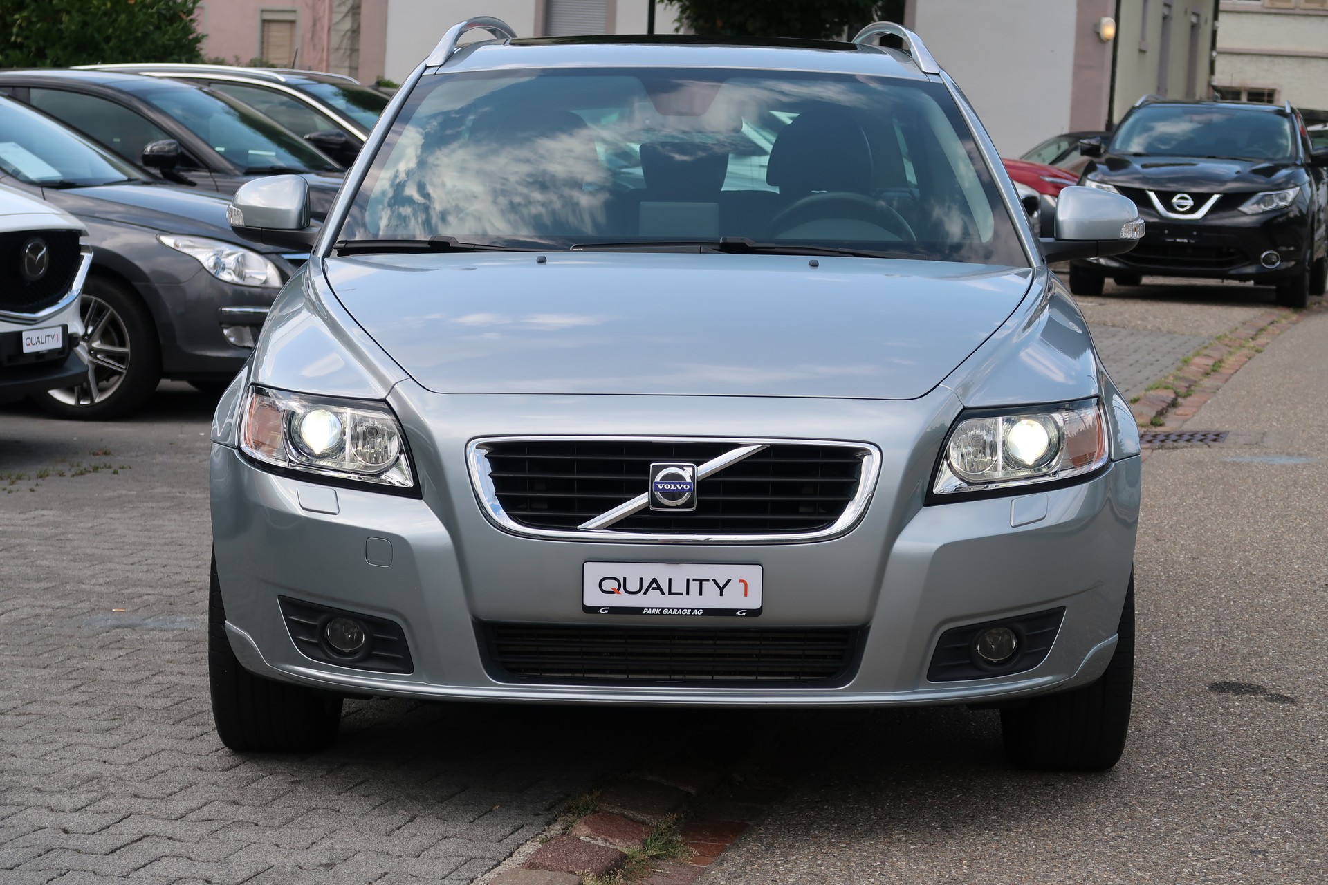 VOLVO V50 T5 AWD Summum Geartronic-showroom-element-1