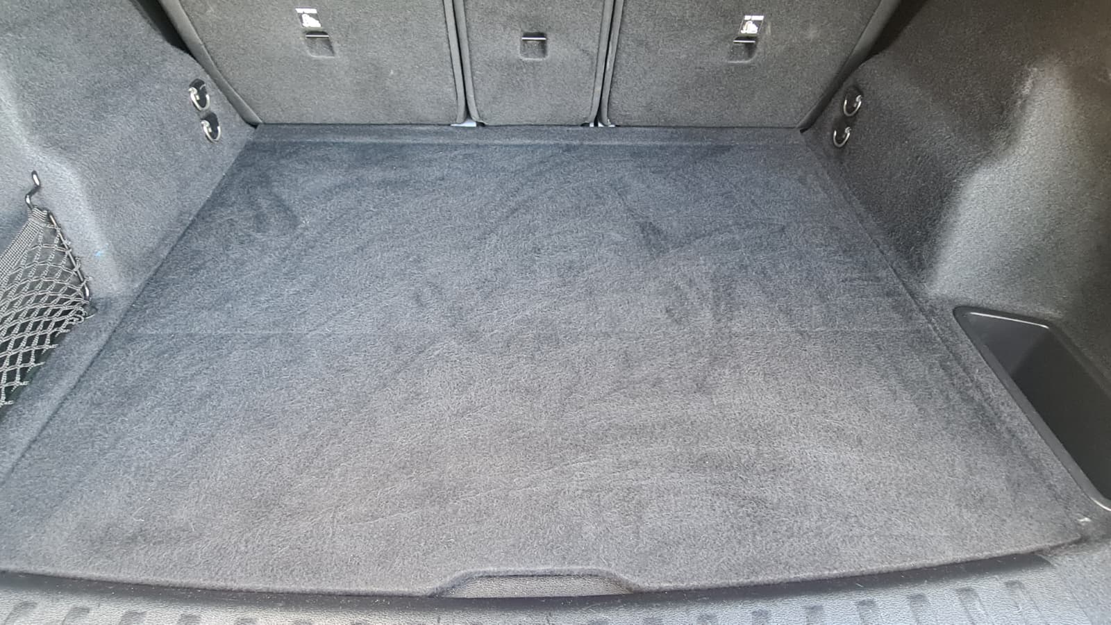 BMW X1 xDrive 20d 48V ** CH-Farhzeug ** Anh-Kupplung ** Driving Assistant Plus ** Innovation Paket **-image-9