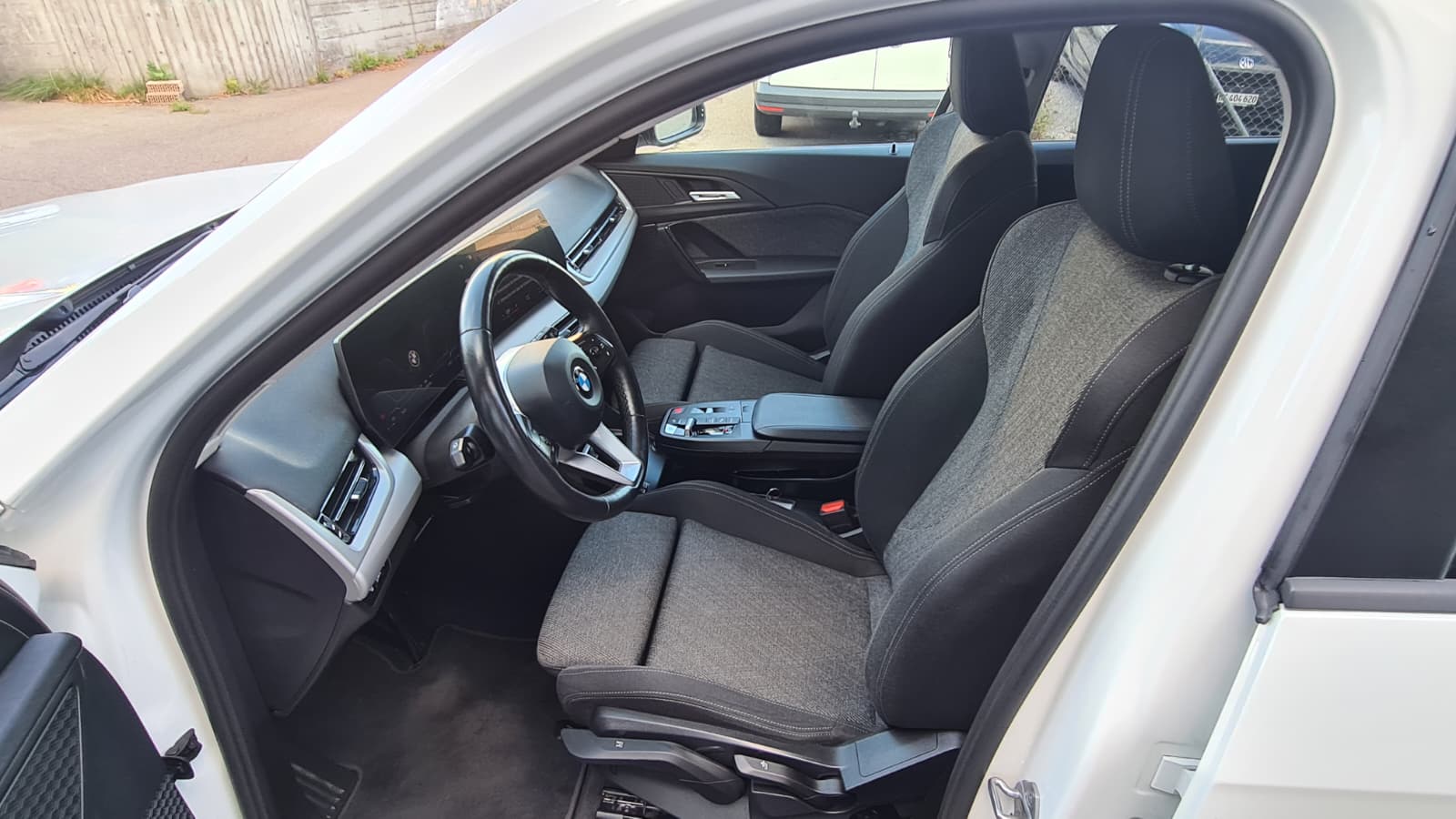 BMW X1 xDrive 20d 48V ** CH-Farhzeug ** Anh-Kupplung ** Driving Assistant Plus ** Innovation Paket **-image-20