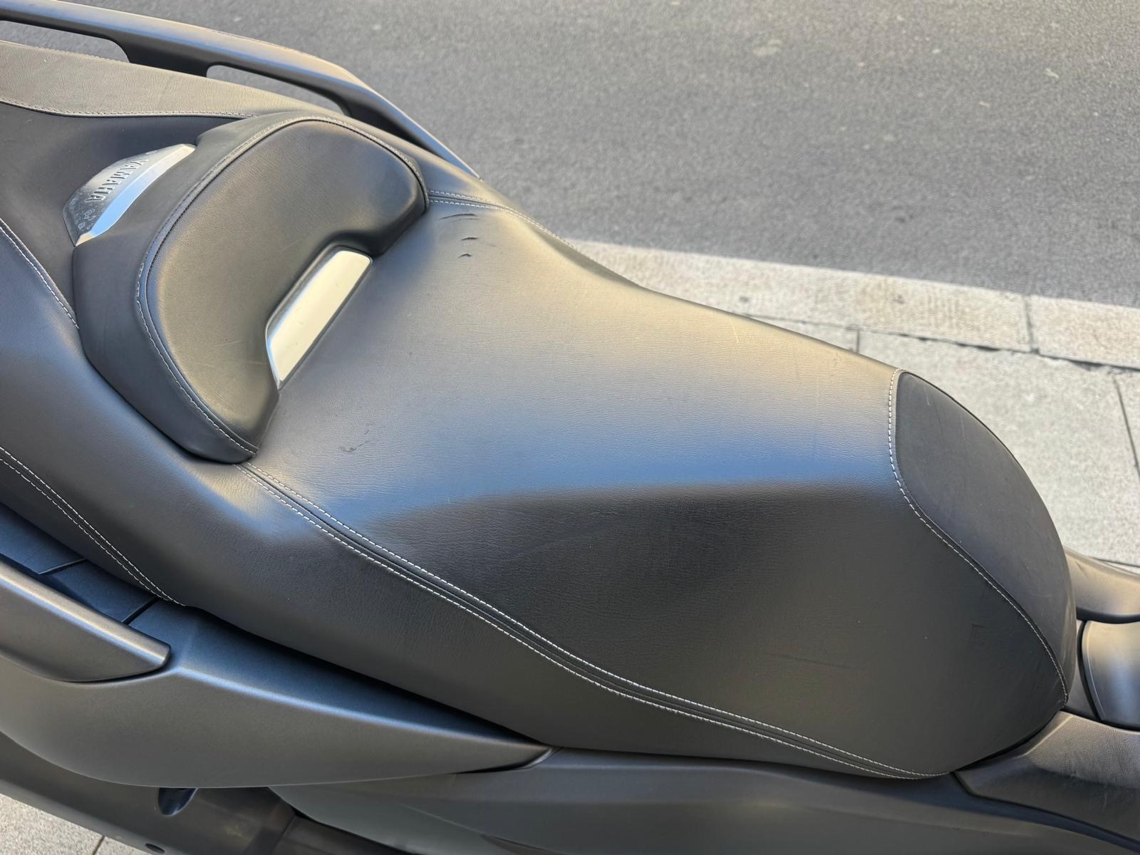 YAMAHA X-Max CZD 300 ABS-image-3