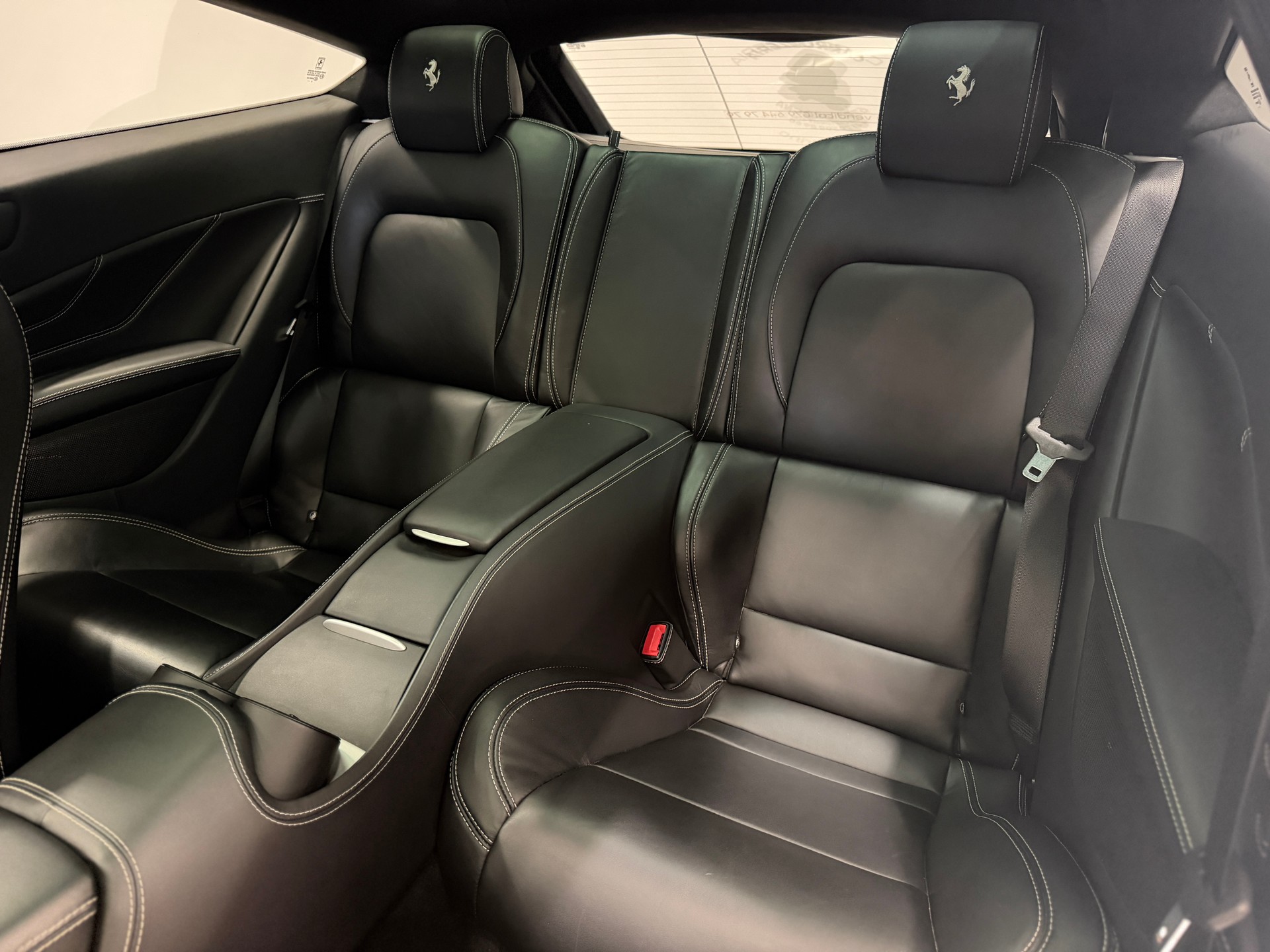FERRARI FF-image-22