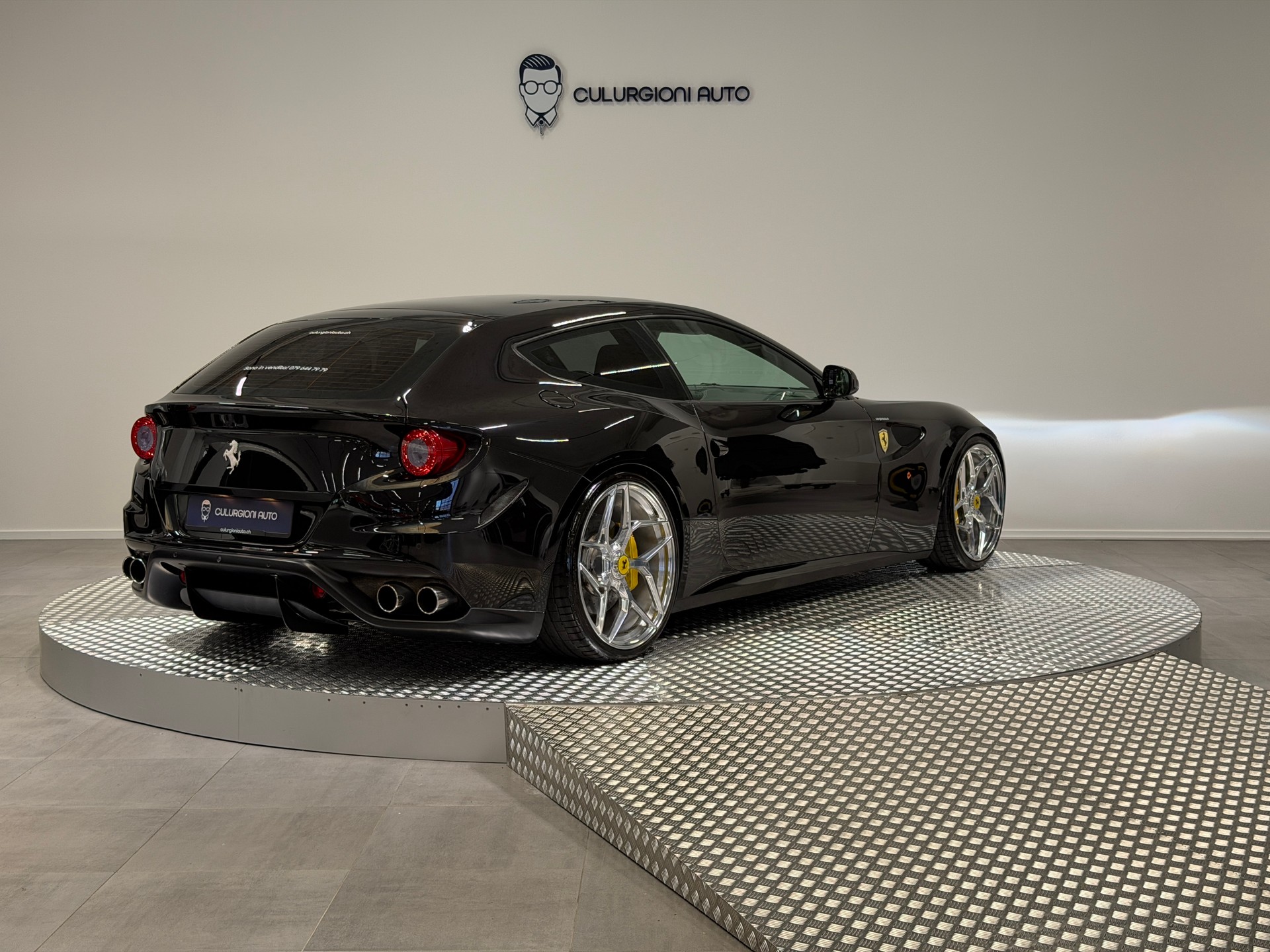 FERRARI FF-image-4