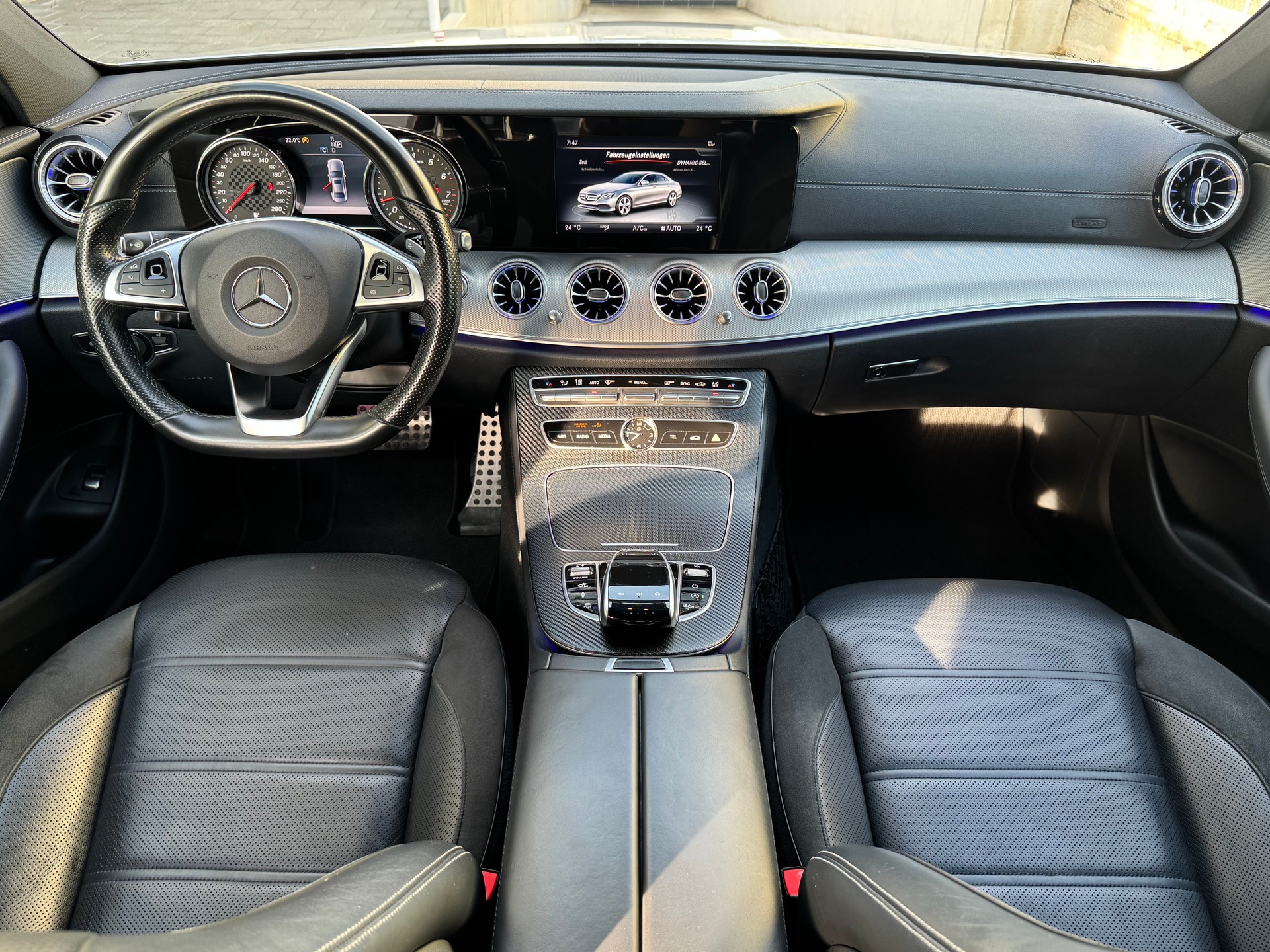 MERCEDES-BENZ E 43 AMG 4Matic 9G-Tronic-image-10