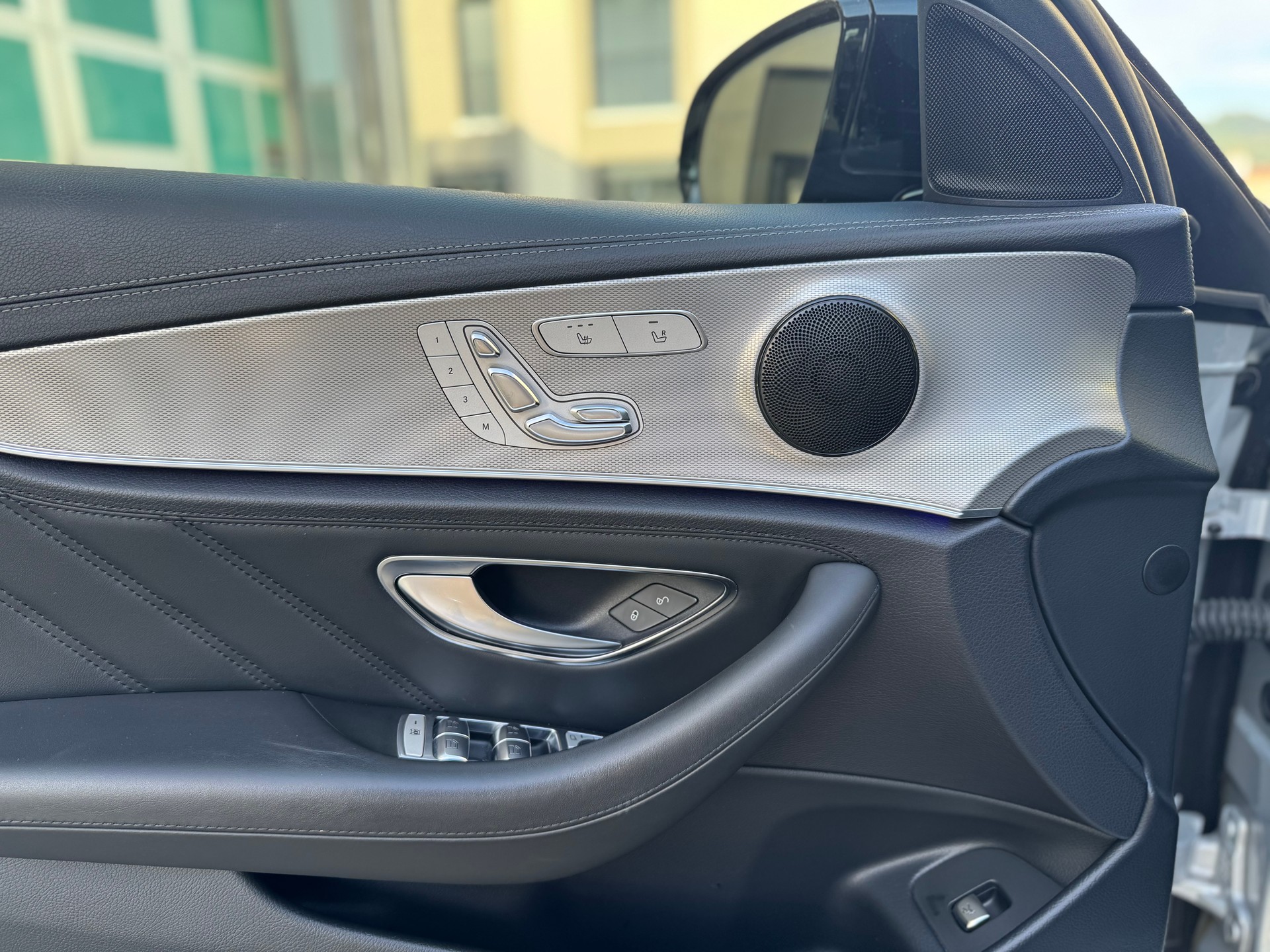 MERCEDES-BENZ E 43 AMG 4Matic 9G-Tronic-image-15