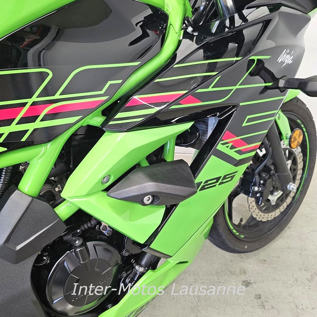 KAWASAKI NINJA 125-image-7