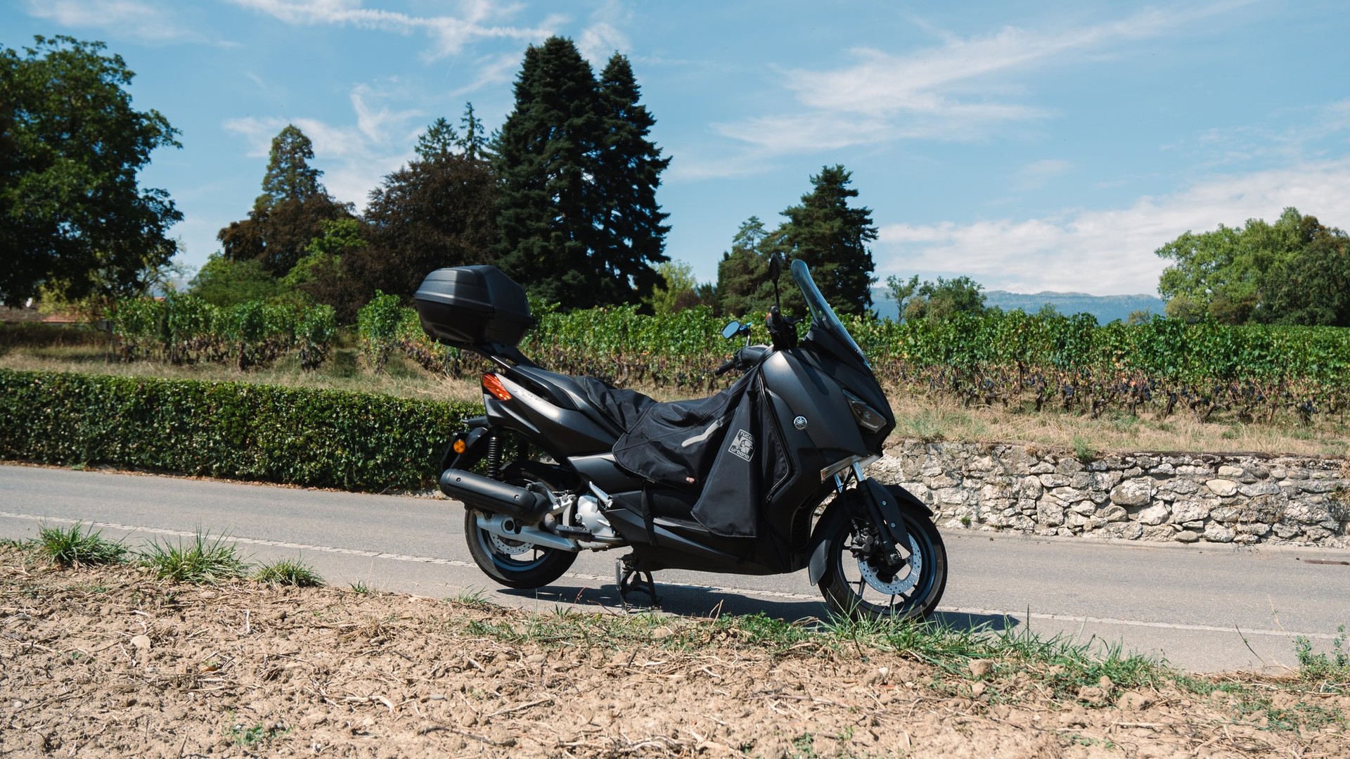 YAMAHA X-Max YP 125 Iron Max-image-1