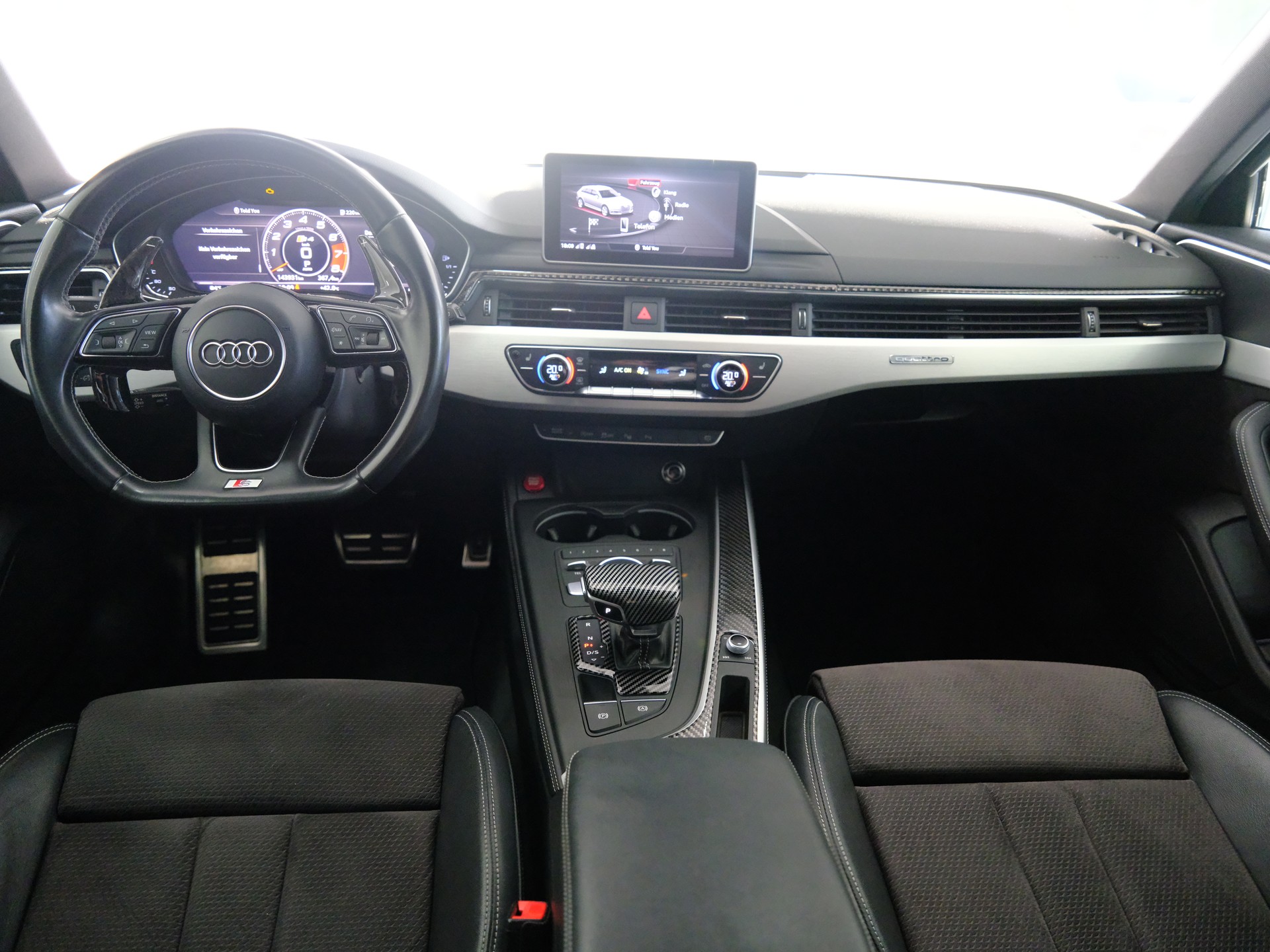 AUDI S4 Avant 3.0 TFSI quattro tiptronic *SITZHEIZUNG* *RÜCKFAHRKAMERA*-image-24