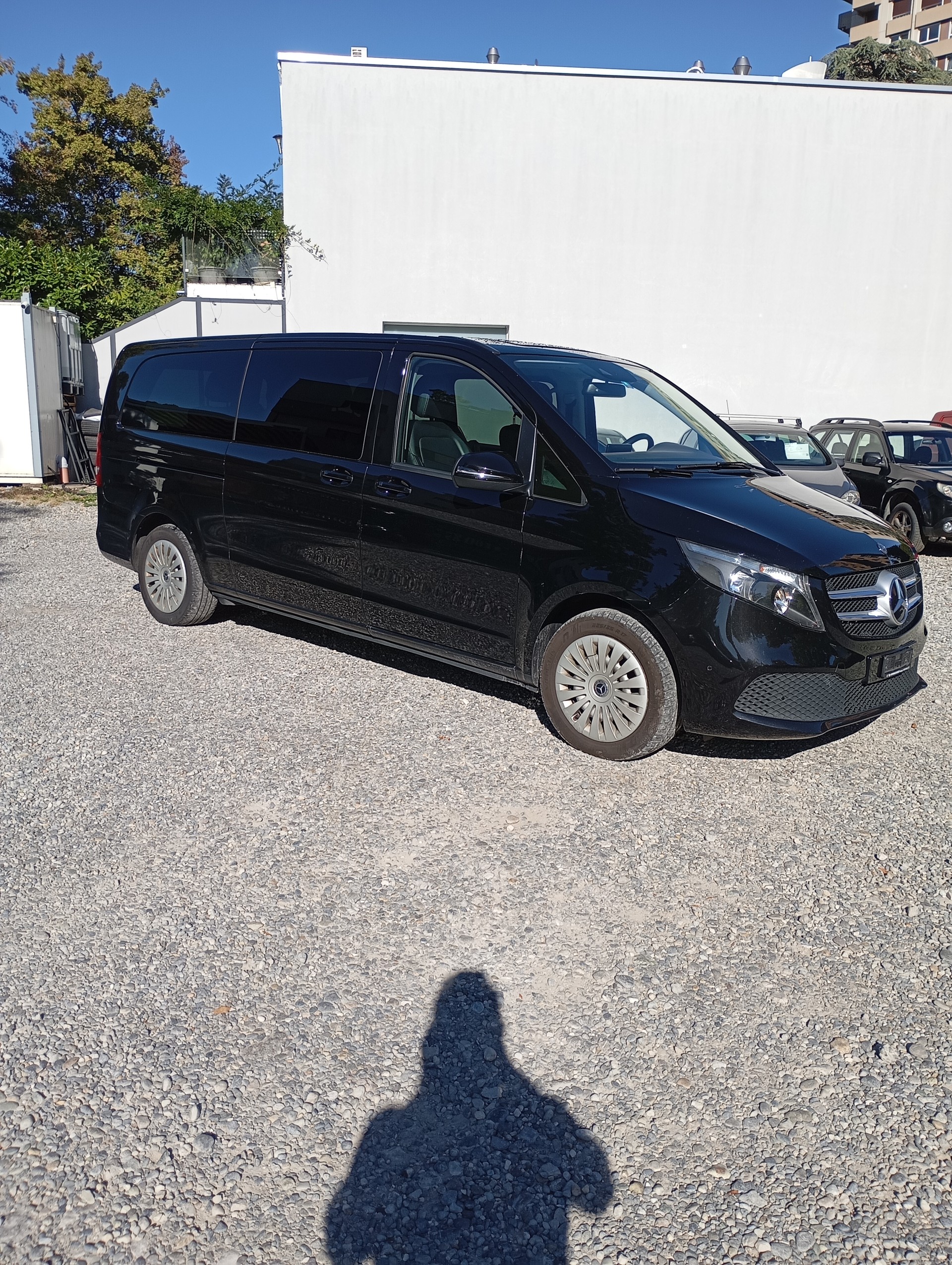 MERCEDES-BENZ V 220 d lang 4Matic 9G-Tronic-showroom-element-3