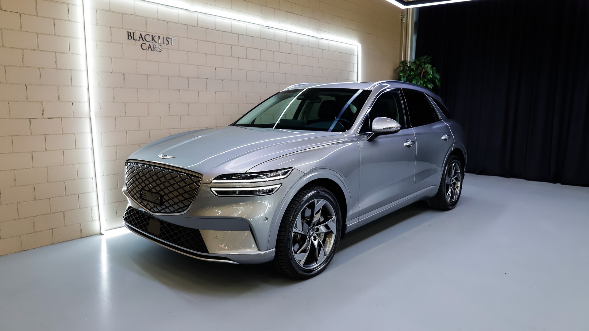 GENESIS GV70 Electrified Sport kWh 77,4 AWD * Savile Silver *