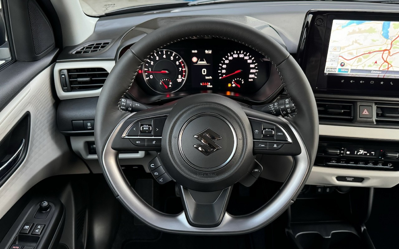 SUZUKI NEW SWIFT 1.2 COMPACT+ HYBRID 4X4-image-7