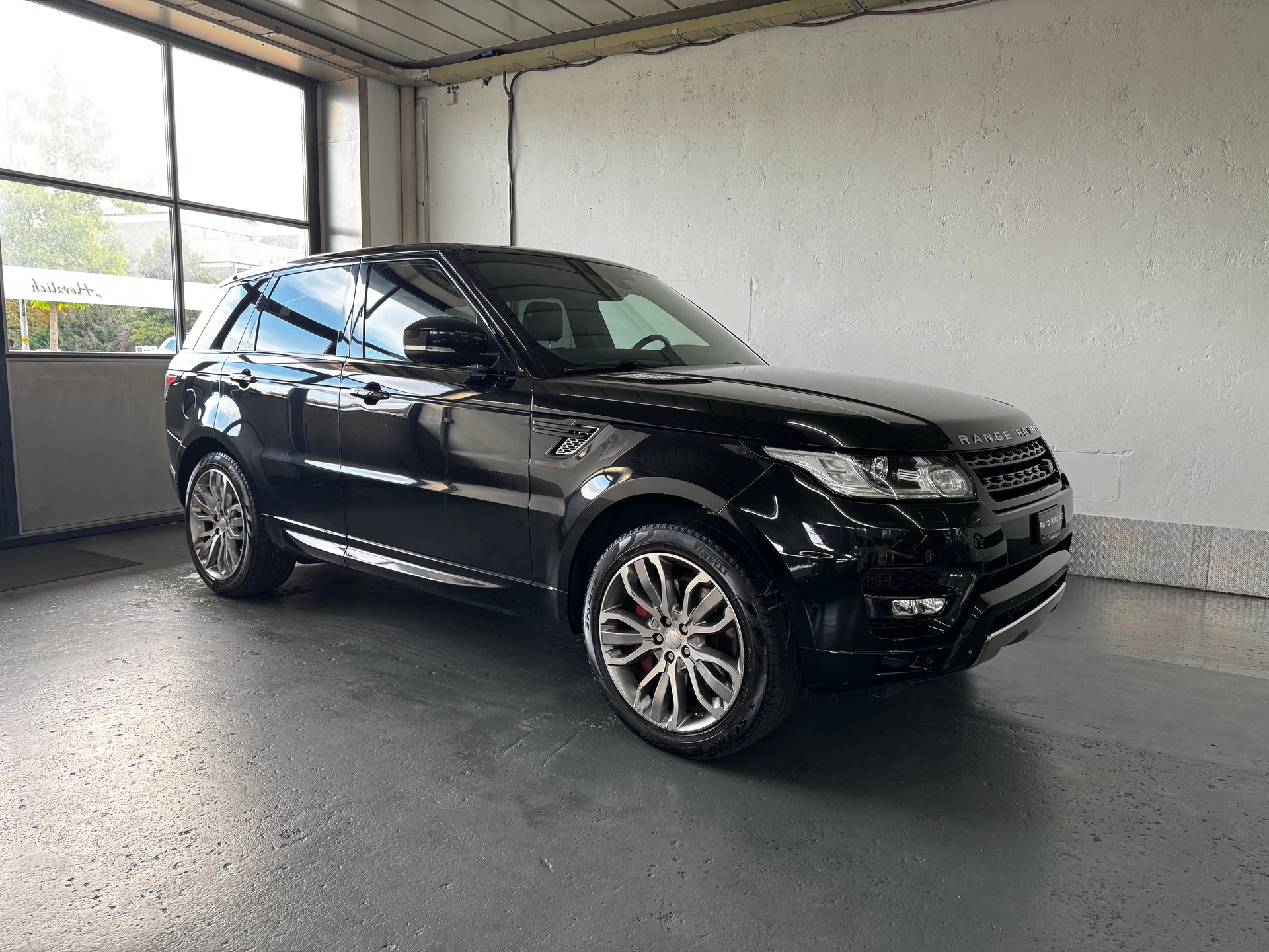 LAND ROVER Range Rover Sport 5.0 V8 SC Autobiography DynamicA-showroom-element-1