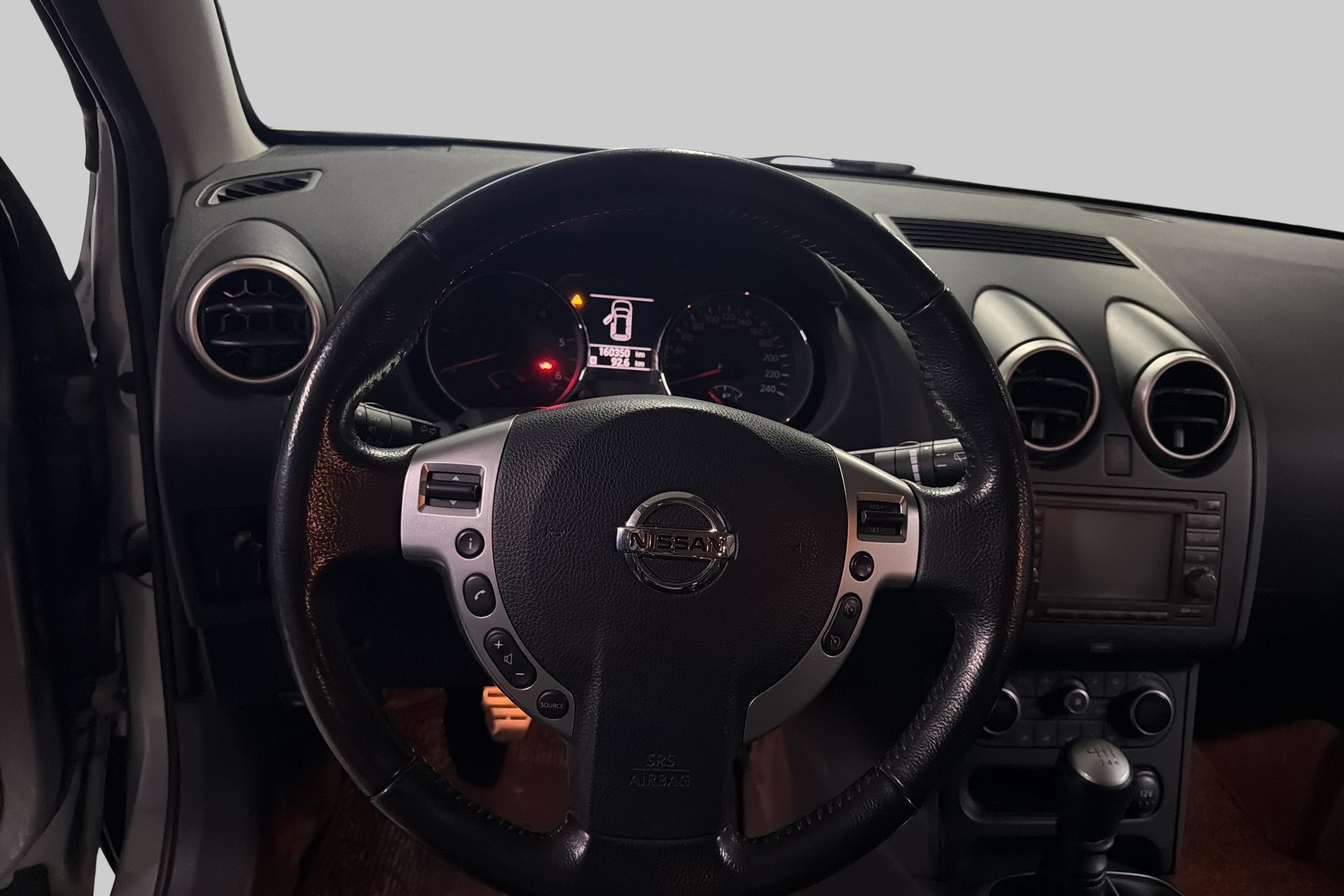 NISSAN Qashqai 1.6 dCi iStop 4WD tekna-image-9
