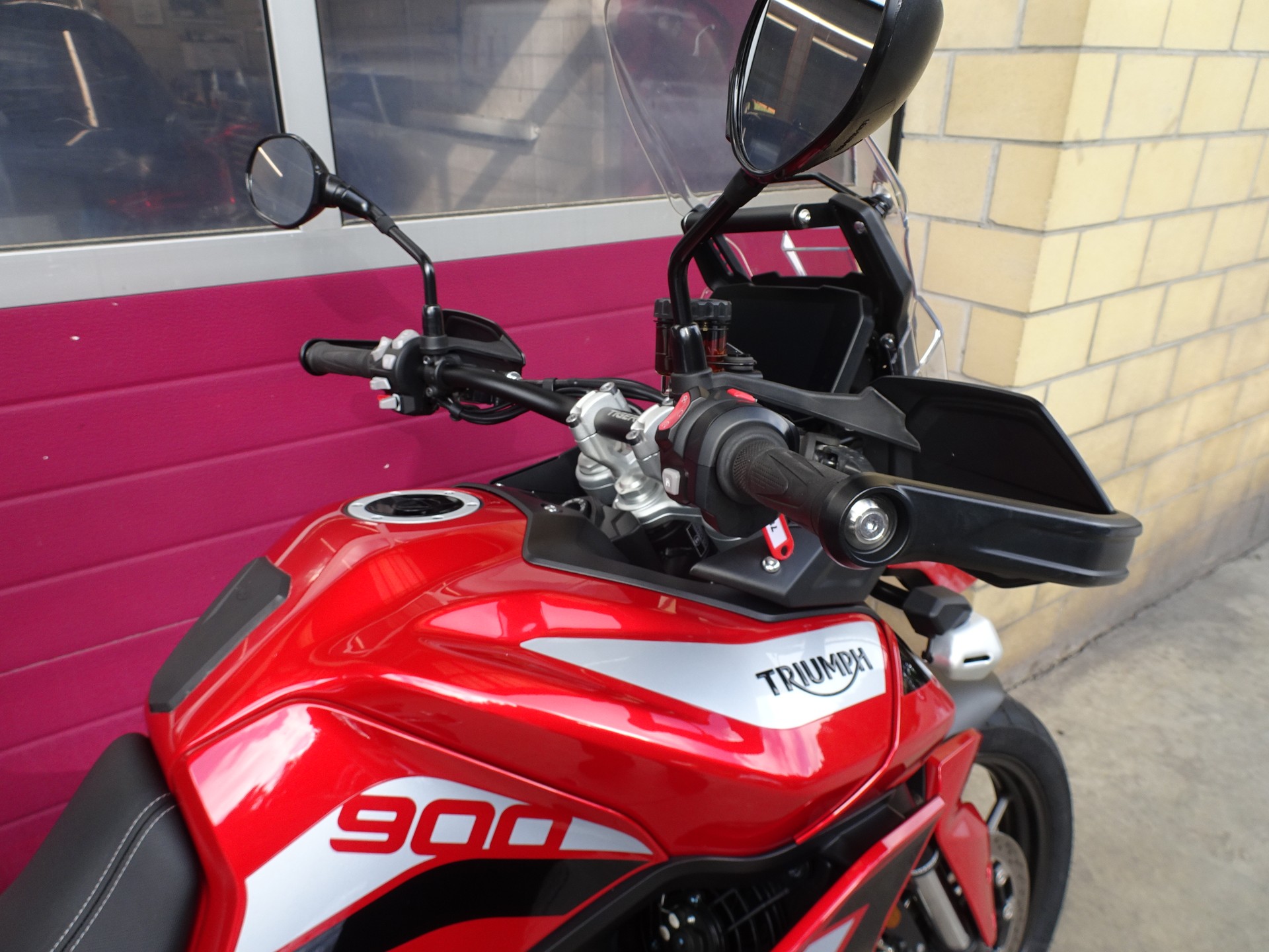 TRIUMPH Tiger 900 GT Pro-image-4