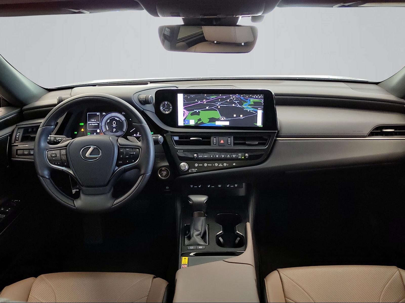 LEXUS ES 300h Excellence-image-4