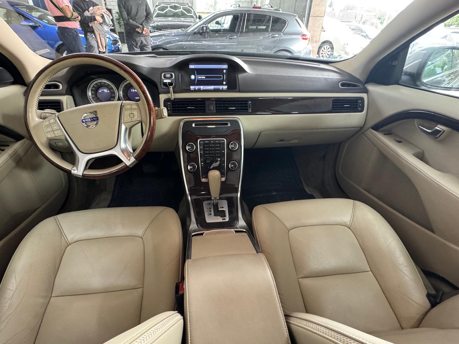 VOLVO XC70 T6 AWD OceanRace Geartronic-image-10