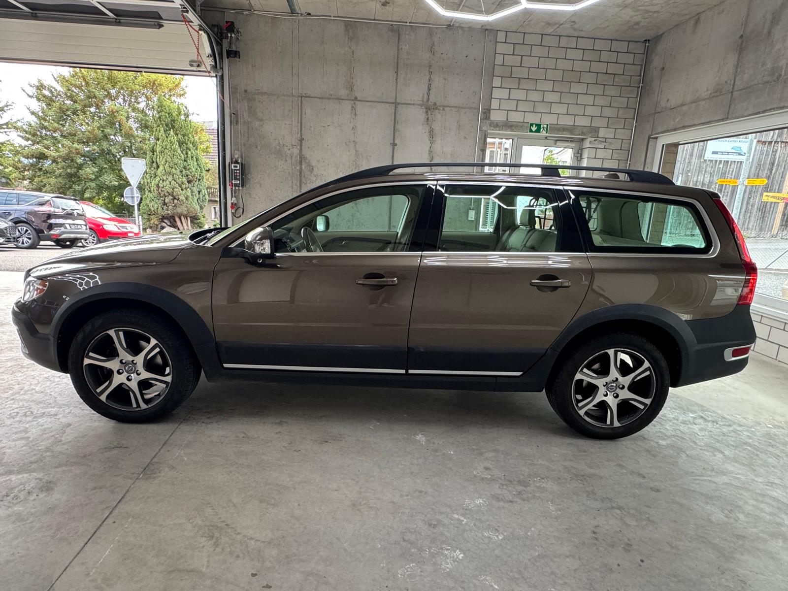 VOLVO XC70 T6 AWD OceanRace Geartronic-showroom-element-2