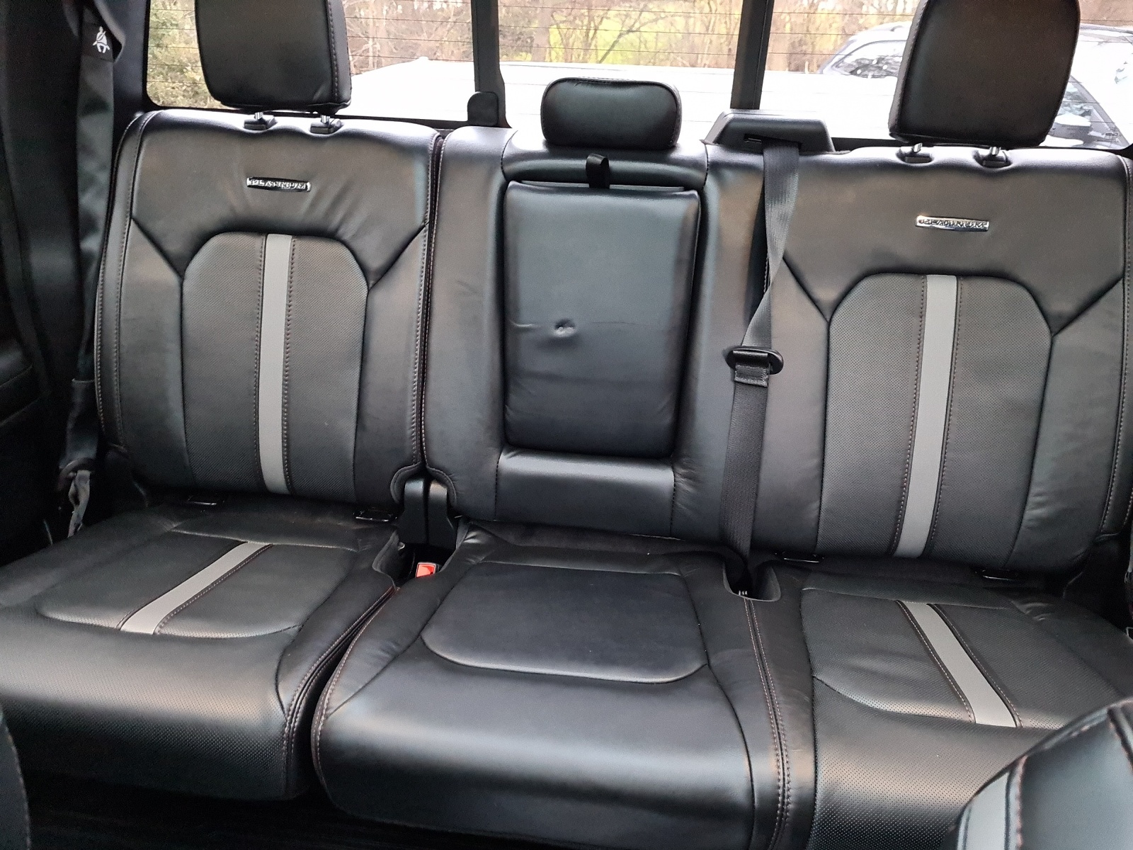 FORD F-Pickup F-150 3.0-V6 POWER STROKE DIESEL PLATINUM SUPER-CREW AUTOMAT 4x4-image-12