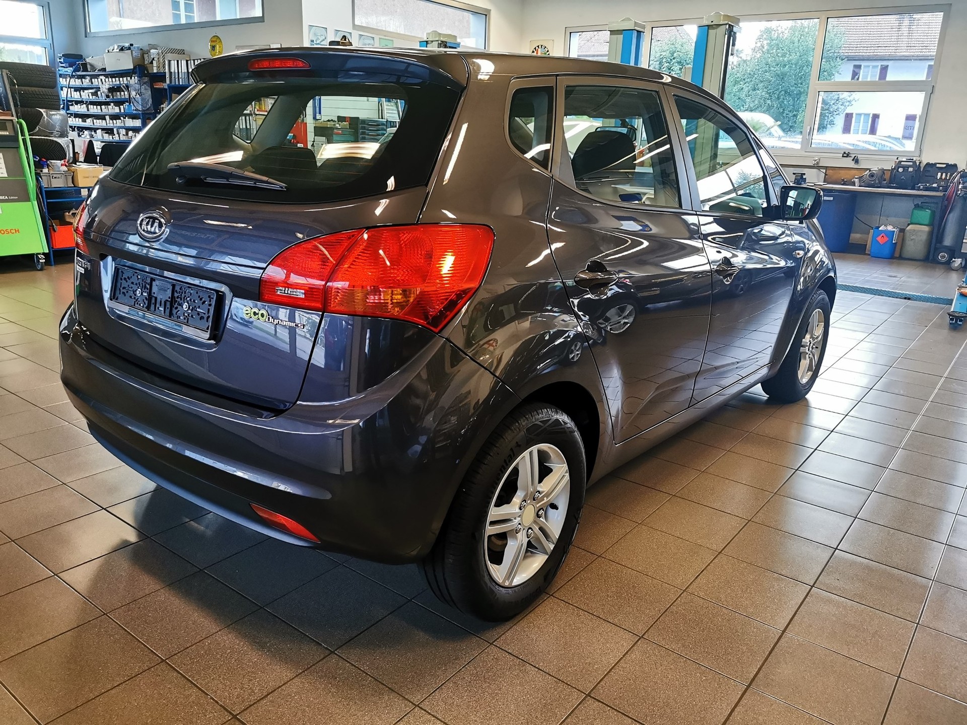 KIA Venga 1.4 CVVT _seven-image-3