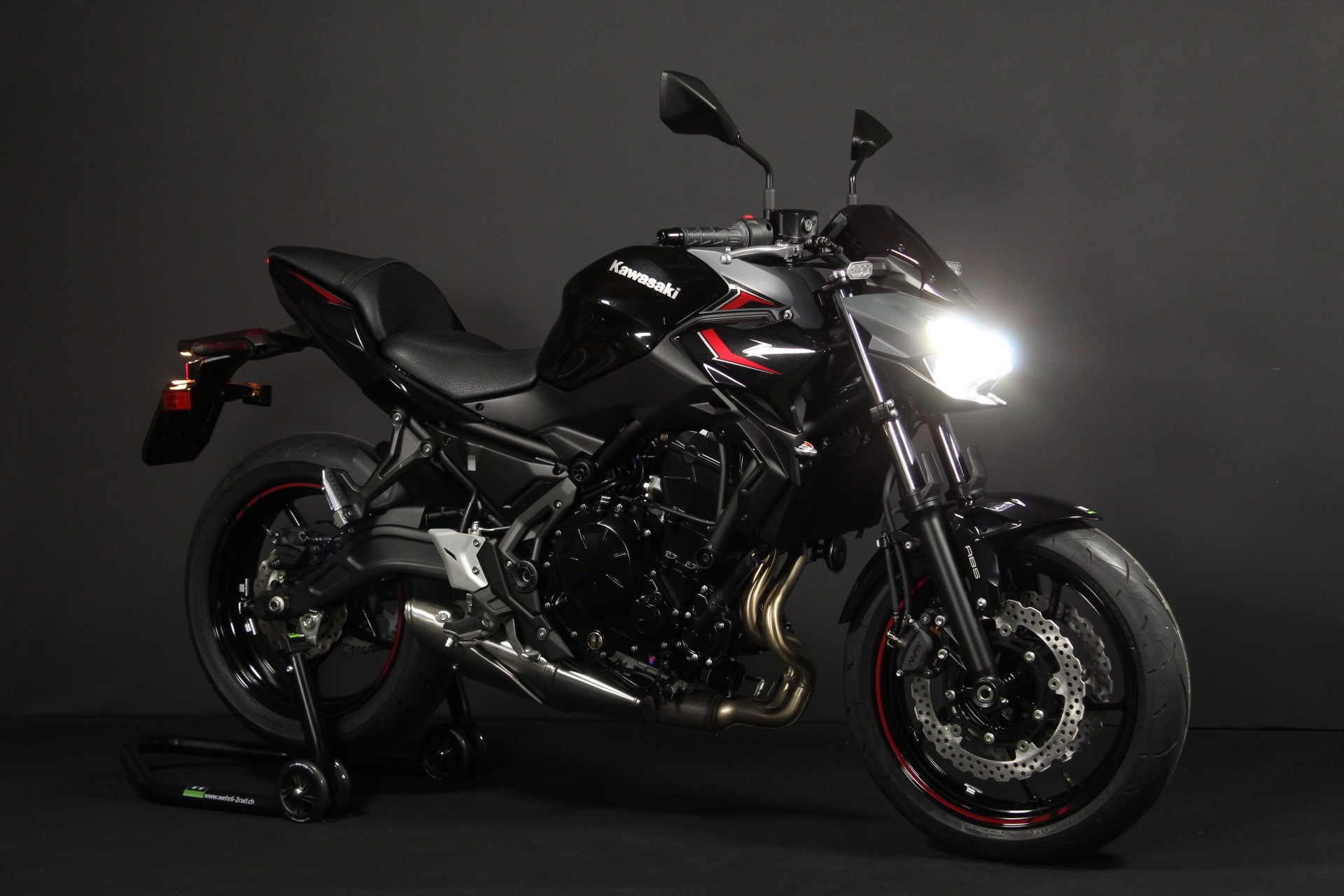 KAWASAKI Z 650 (50/35 KW)-image-1