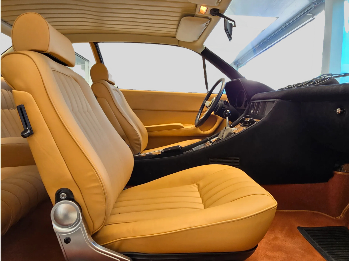 FERRARI 365 GT4 2+2-image-11