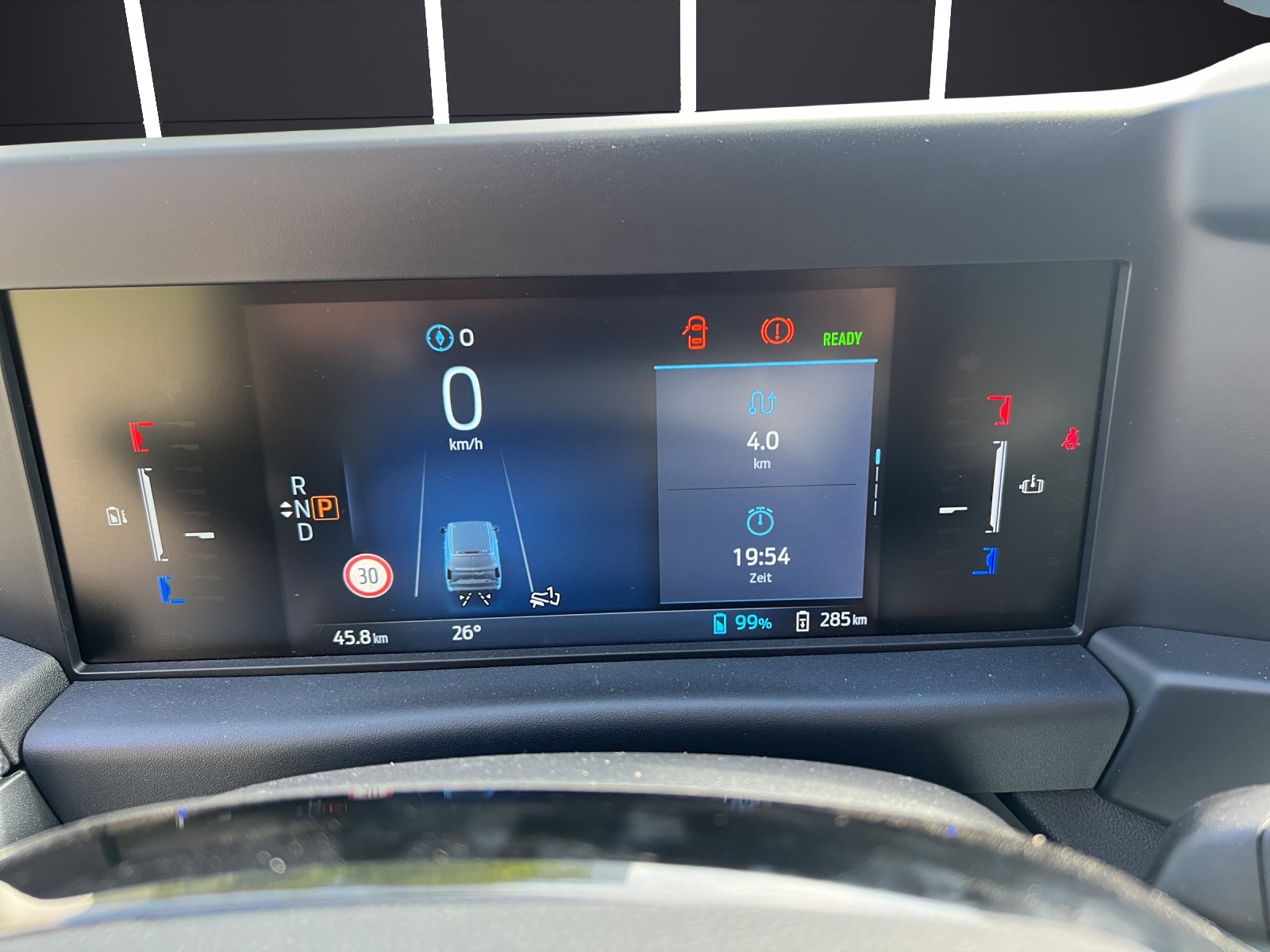 FORD E-Transit C Van 320 L1 Trend-image-13