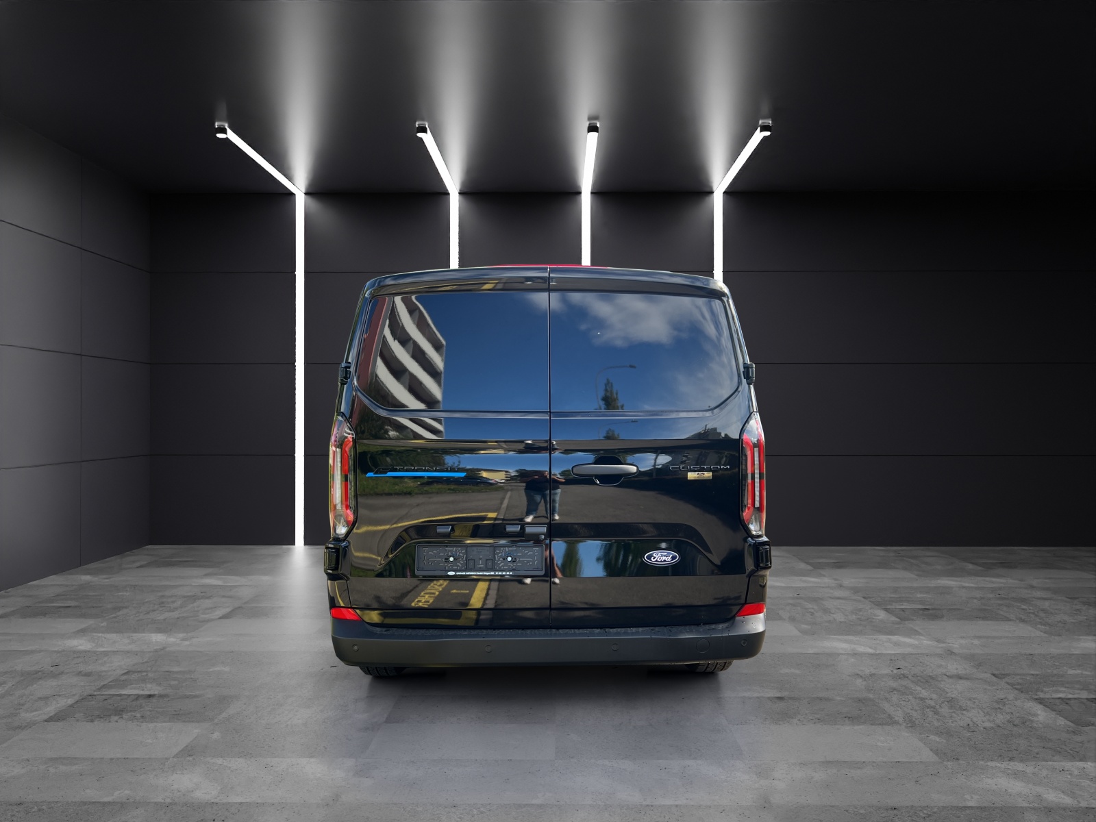 FORD E-Transit C Van 320 L1 Trend-image-4