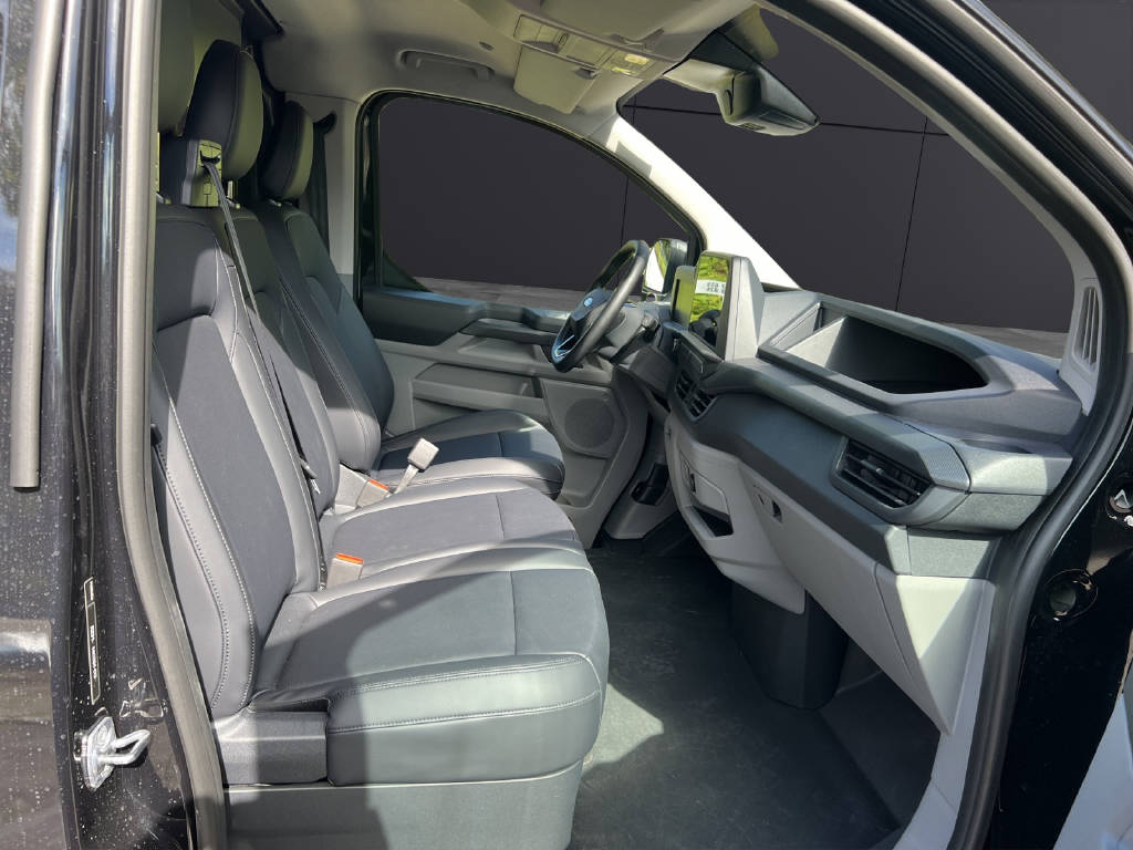 FORD E-Transit C Van 320 L1 Trend-image-9