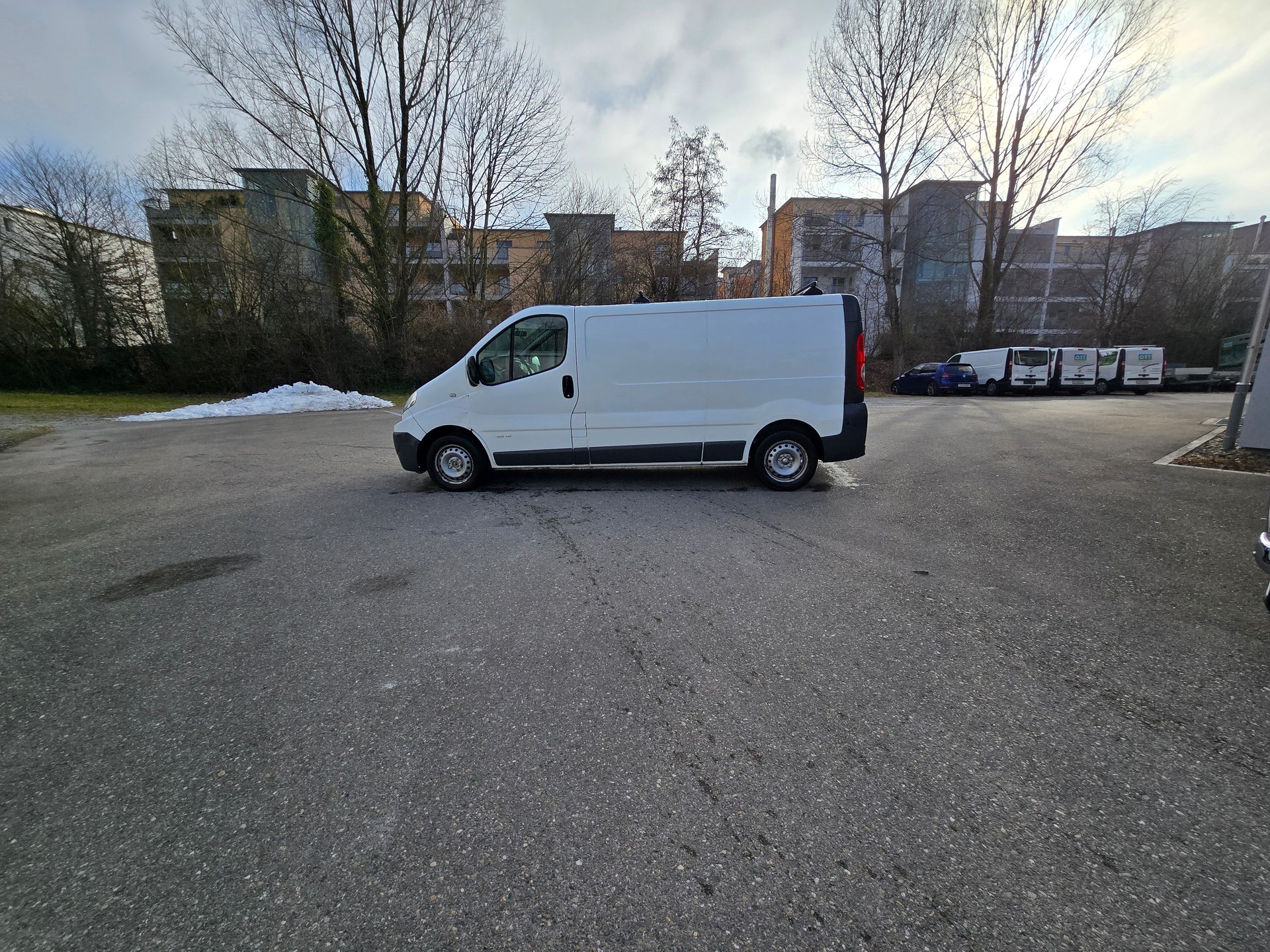 RENAULT Trafic 2.0 dCi 115 2.9t L2H2-image-5