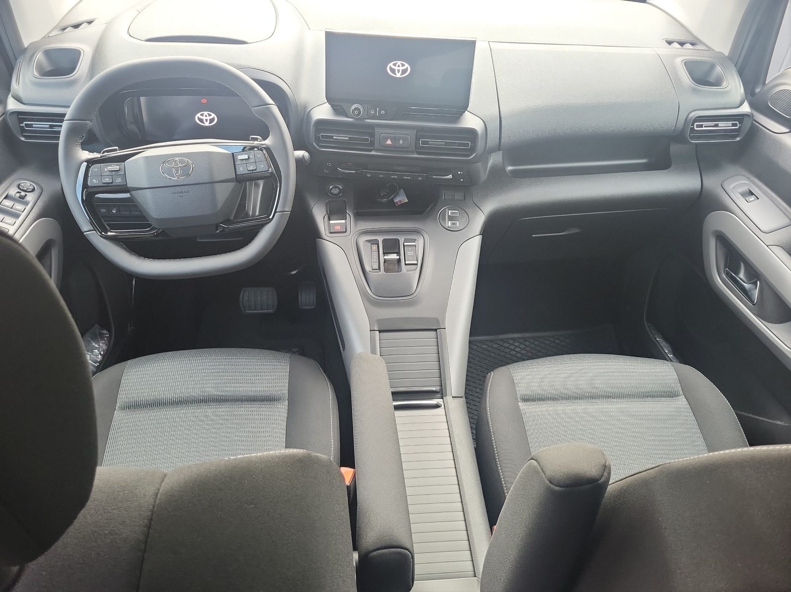 TOYOTA Proace City Verso L2 1.5 HDi 1-image-12