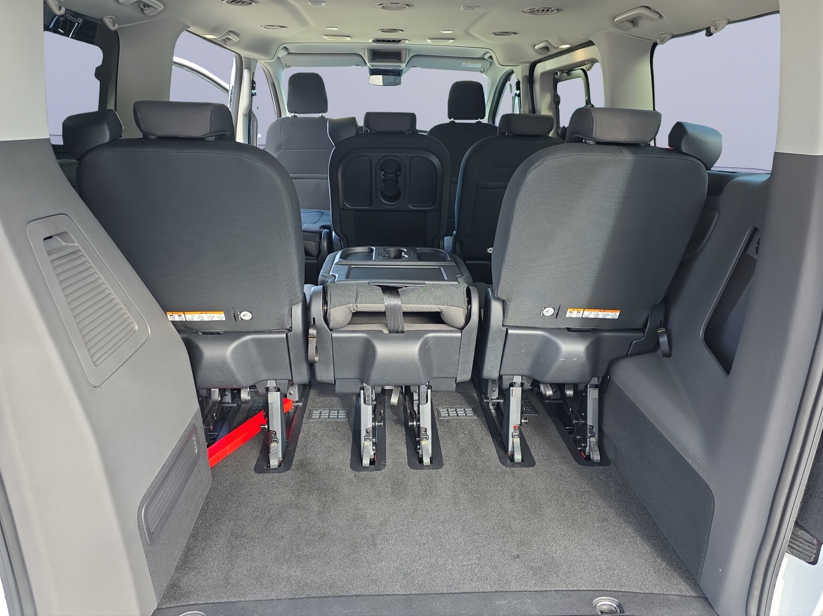 FORD Tourneo Custom 320 L1 2.0 TDCi 150PS Titanium / 8 Sitzplätze-image-8