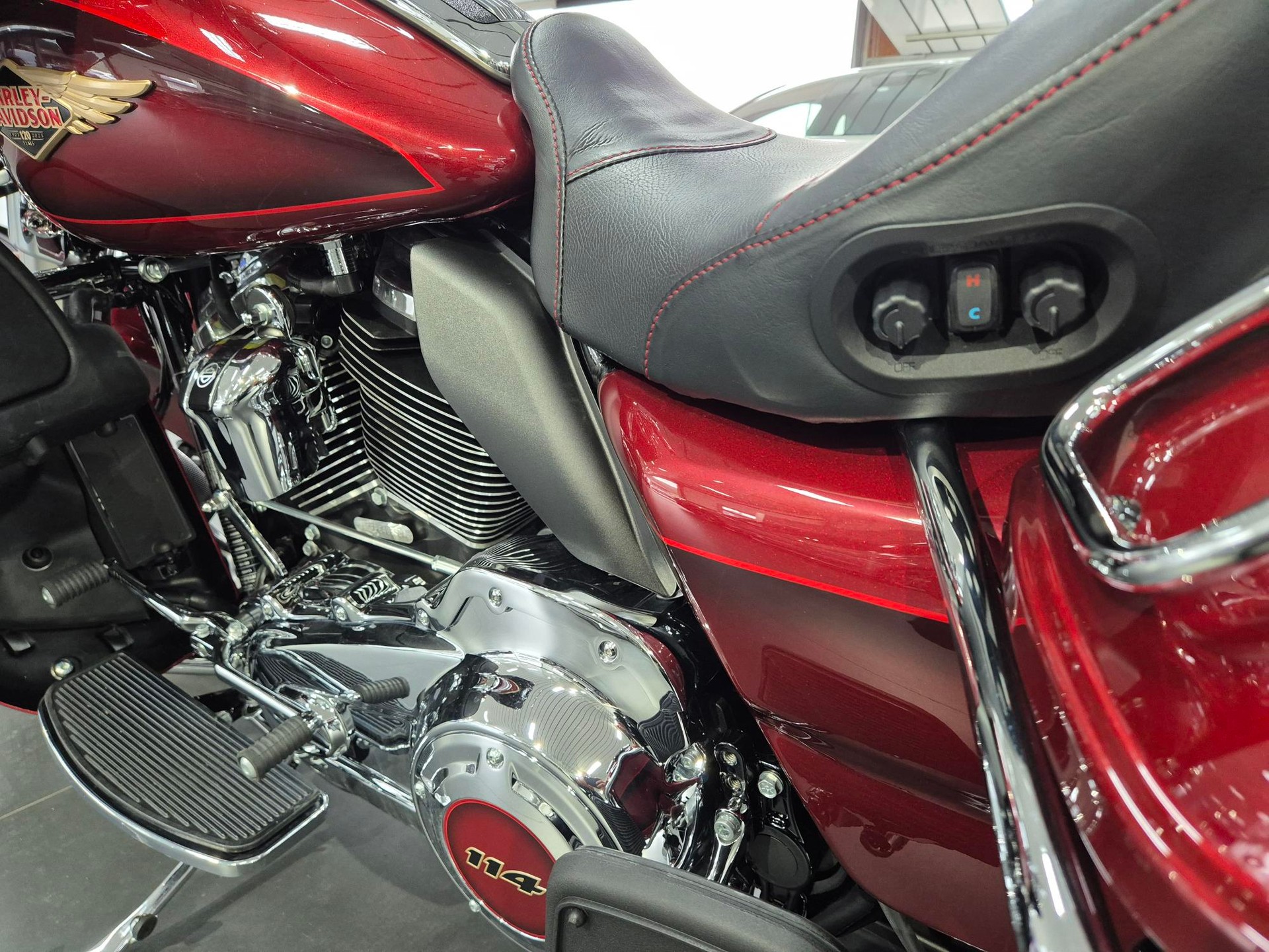 HARLEY-DAVIDSON FLHTKANV Electra Glide Ultra Limited Anniversary 114-image-9
