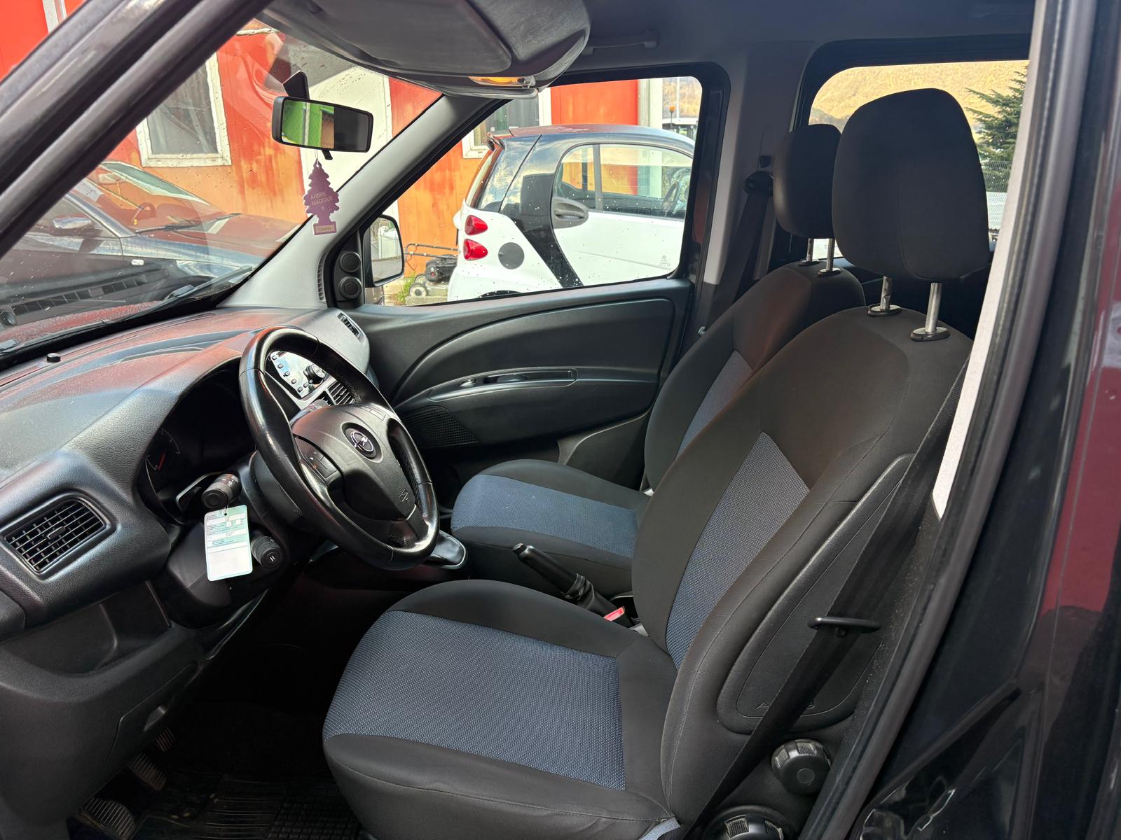 OPEL Combo 1.4 Turbo 7 POSTI-image-11