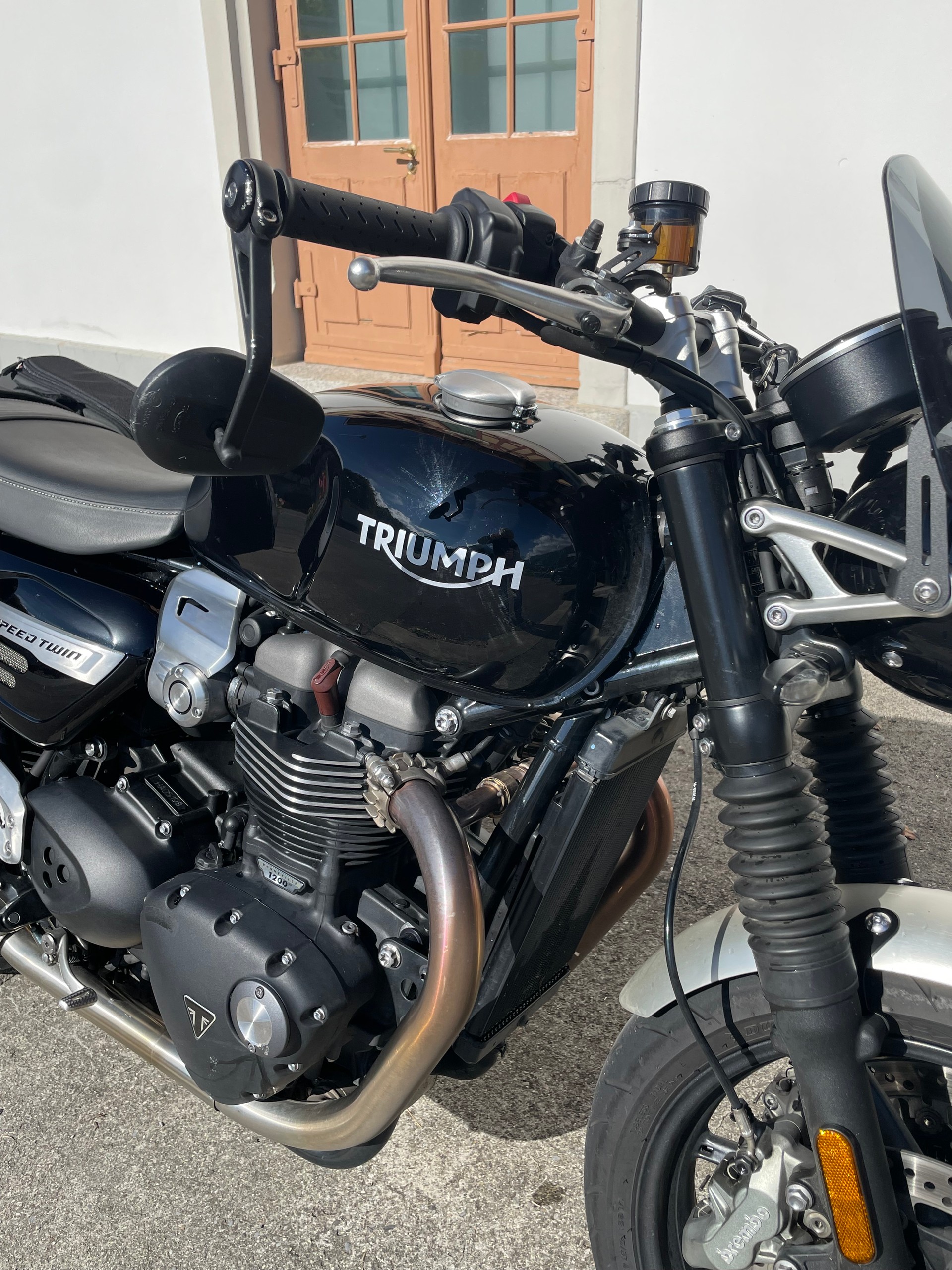 TRIUMPH Speed Twin 1200-image-4