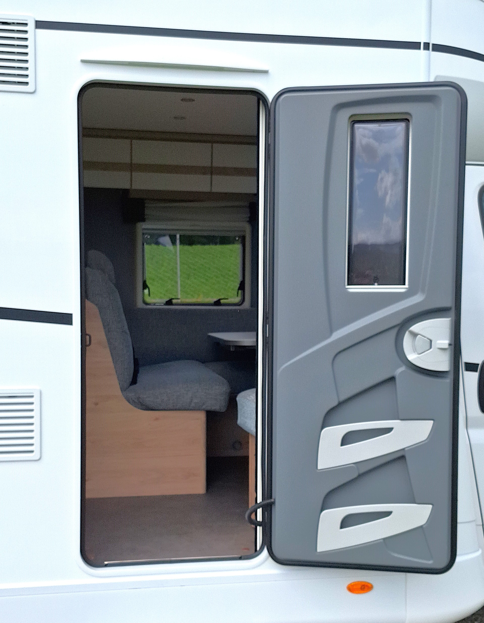 DETHLEFFS Just Camp T 7057 EB auf Opel Movano-image-8