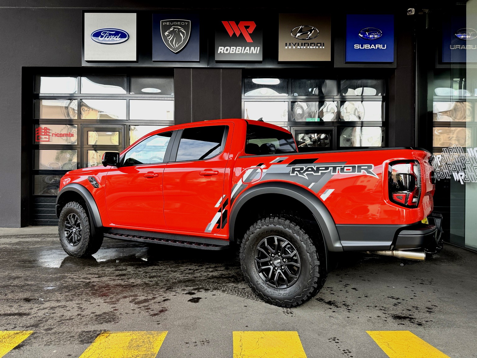 FORD Ranger Raptor 3.0 V6 BI TB AWD4x4 A-showroom-element-2