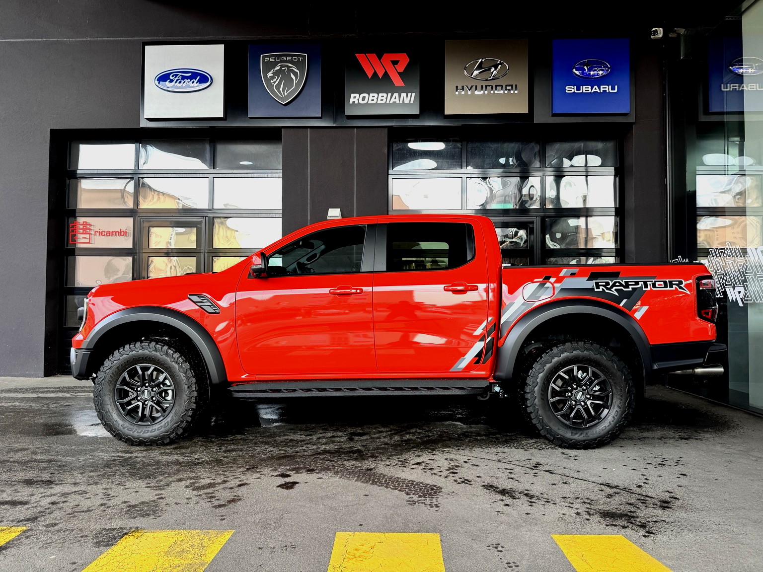 FORD Ranger Raptor 3.0 V6 BI TB AWD4x4 A-showroom-element-1