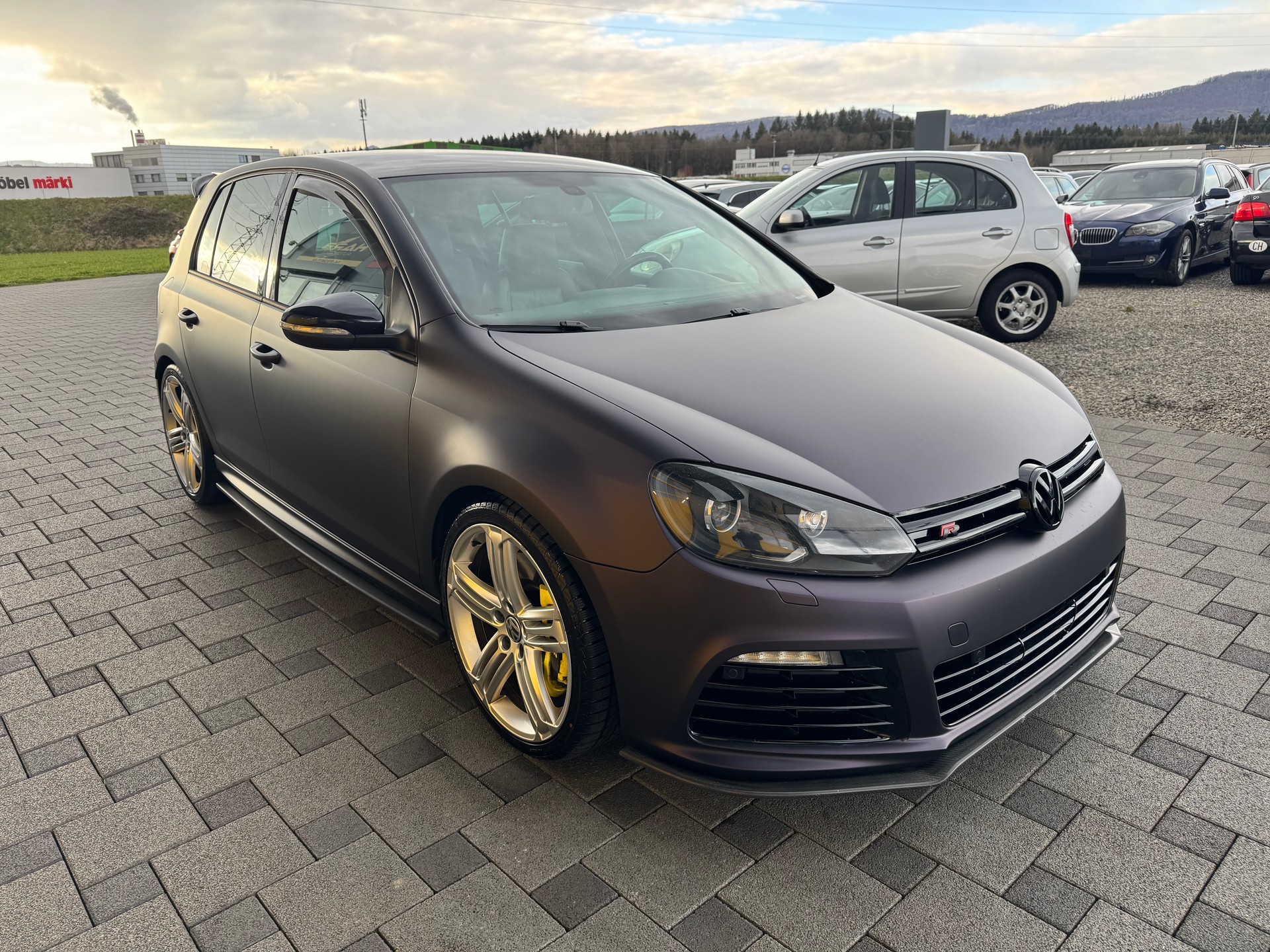 VW Golf 2.0 TSI R 4Motion DSG-image-3
