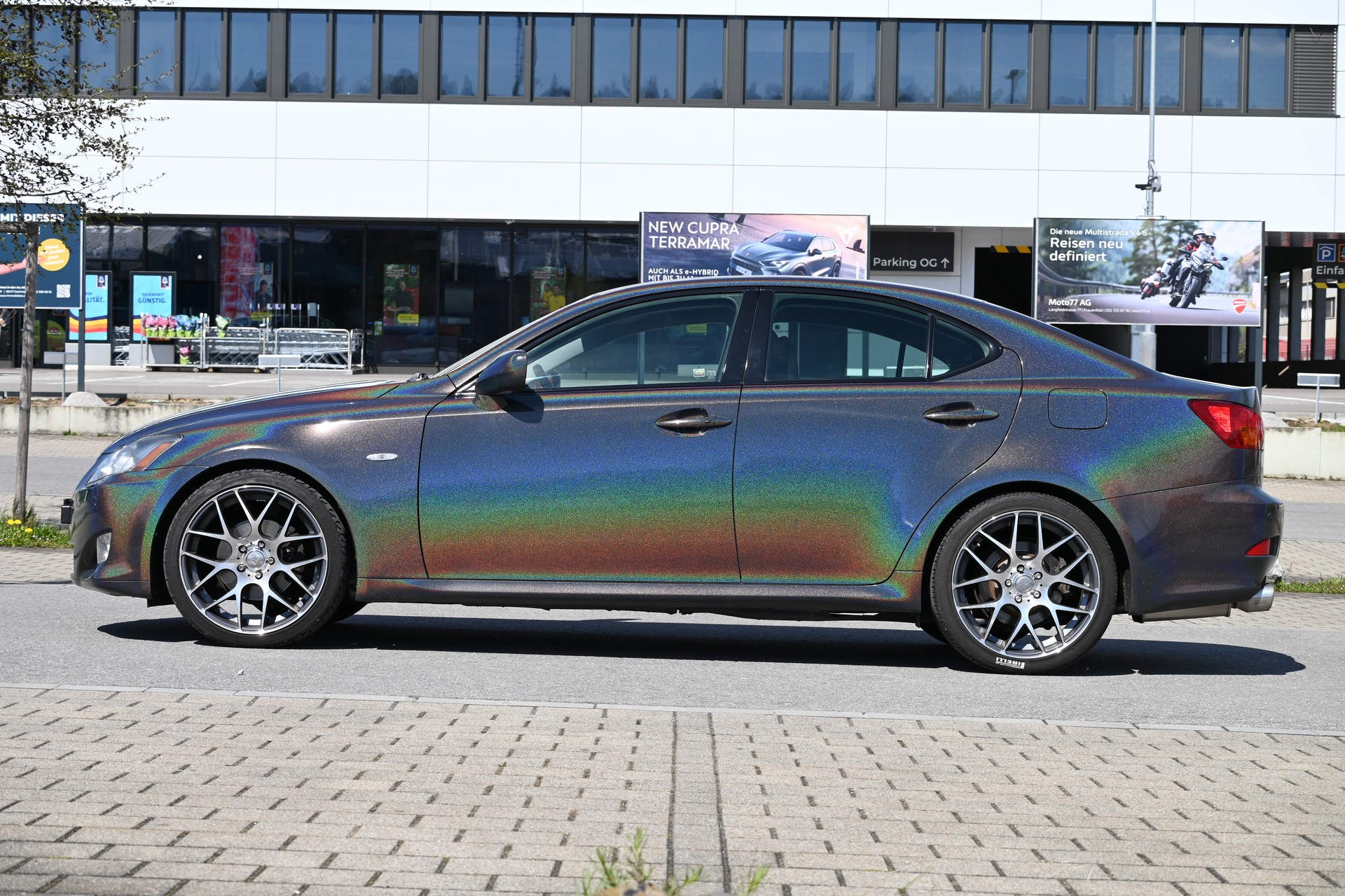 LEXUS IS 250 Sport-image-2
