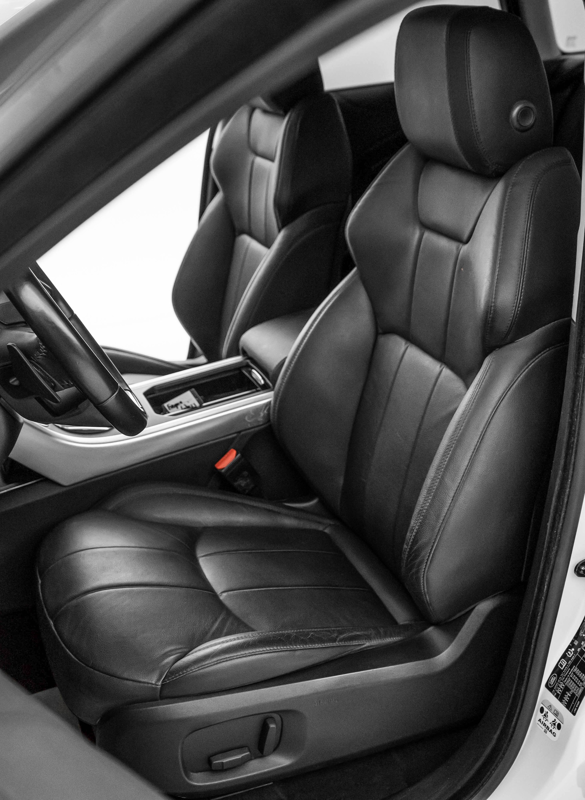 LAND ROVER Range Rover Evoque 2.0 TD4 SE AT9-image-11