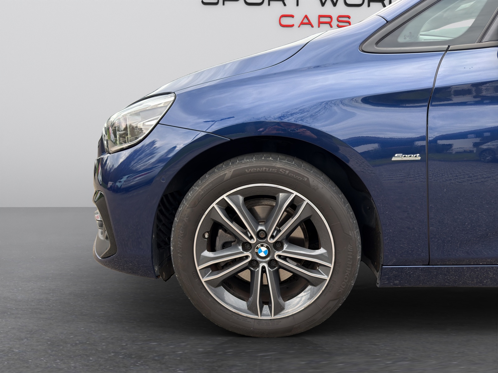BMW 218i Active Tourer Sport Line-image-26