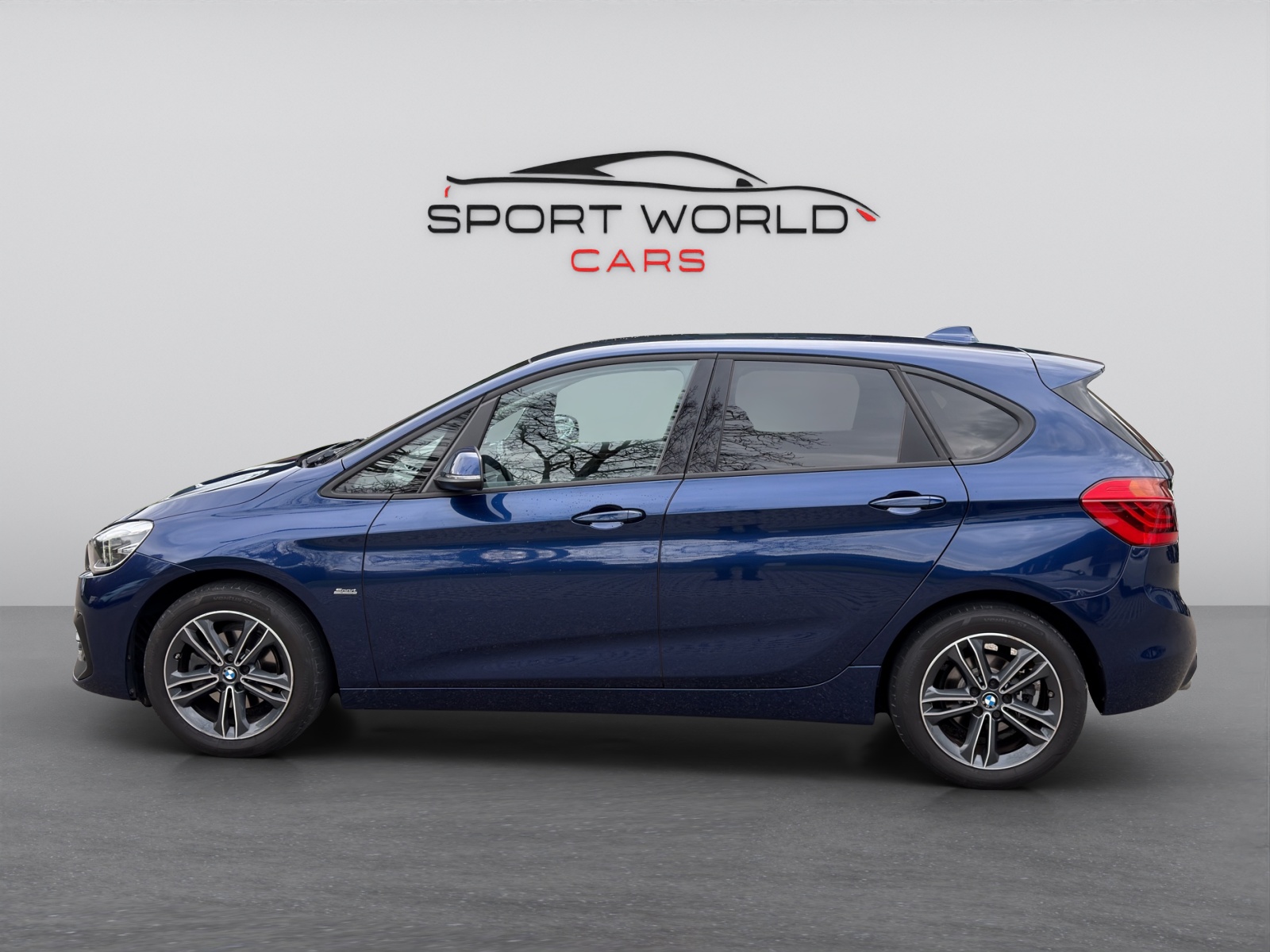 BMW 218i Active Tourer Sport Line-image-25