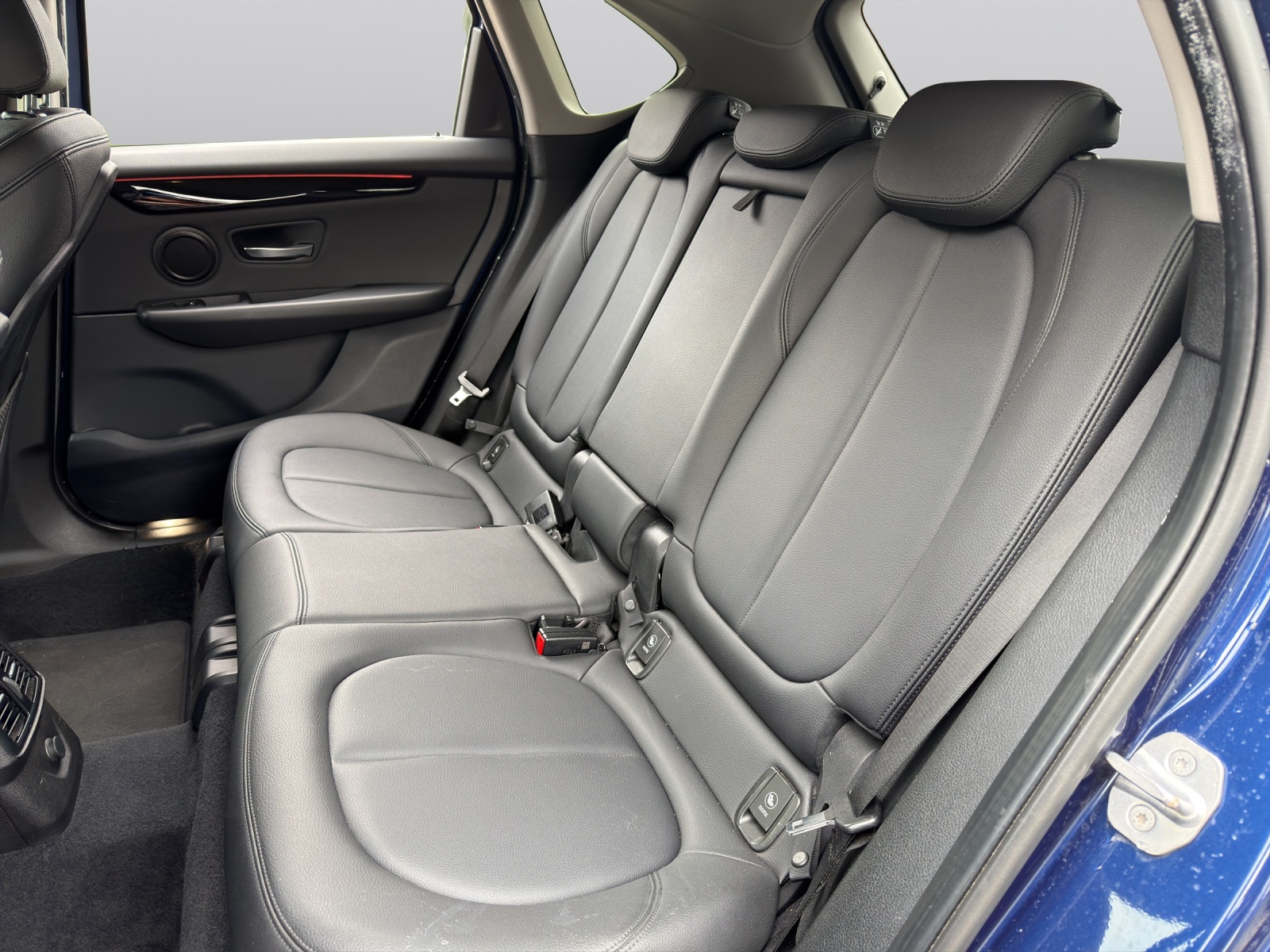 BMW 218i Active Tourer Sport Line-image-8