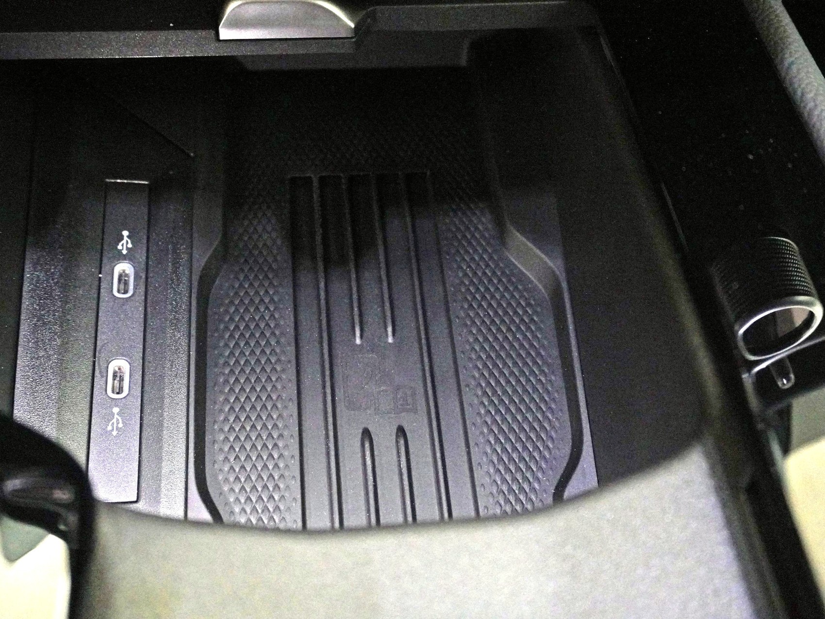 SKODA Superb 1.5 TSI Plug-in-Hybrid Sportline DSG-image-22