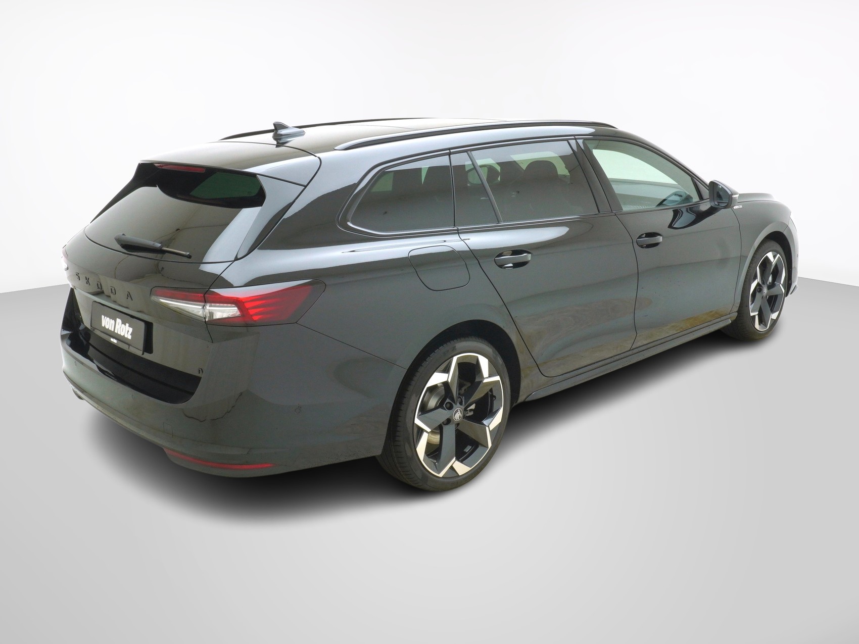 SKODA Superb 1.5 TSI Plug-in-Hybrid Sportline DSG-image-5