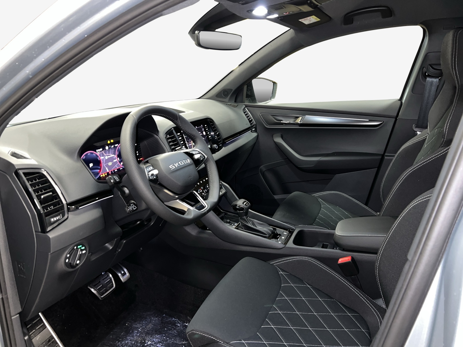 SKODA Karoq 2.0 TSI Dynamic Limited Edition 4x4 DSG-image-15